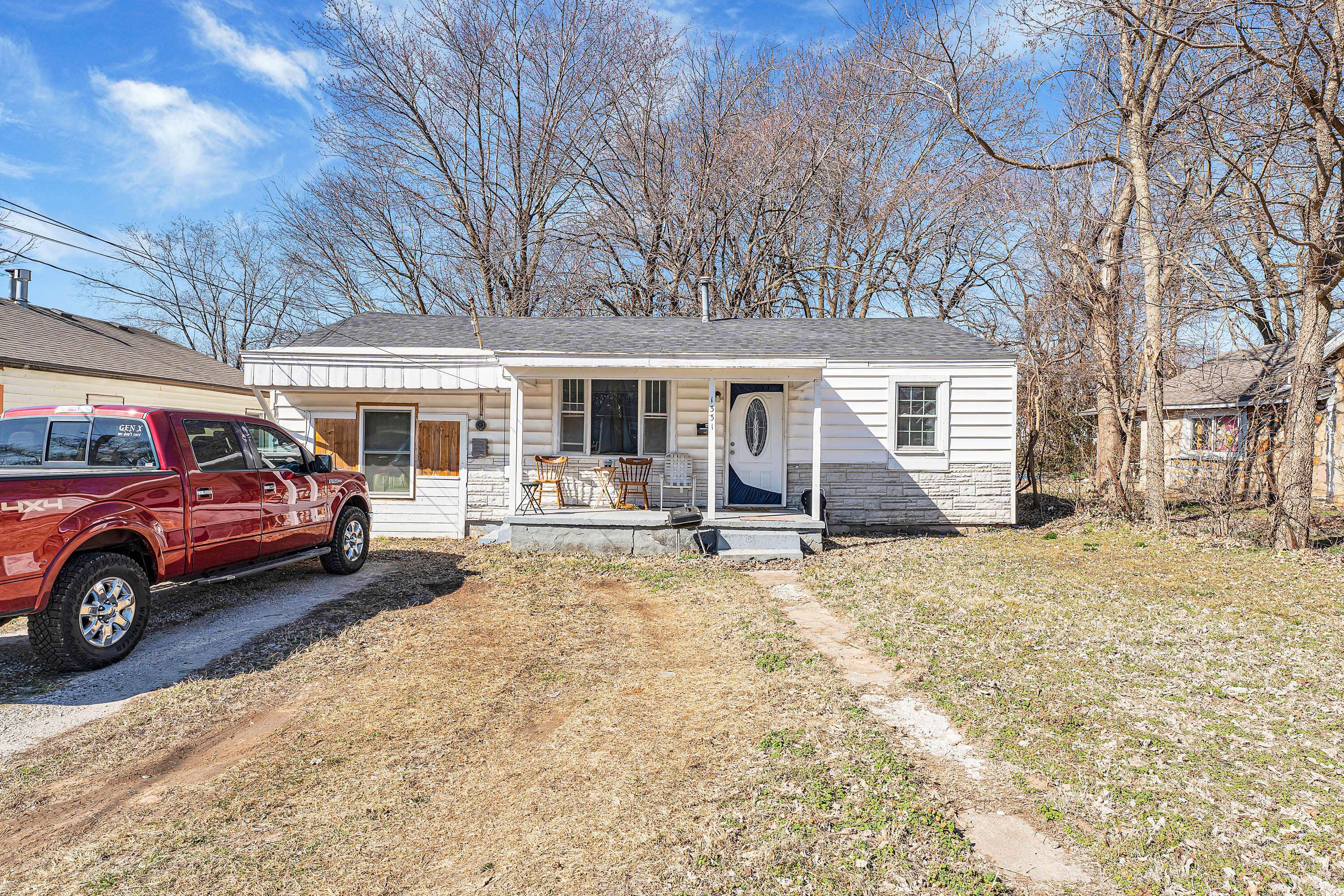 1331 N West AVE, Springfield, MO 65802