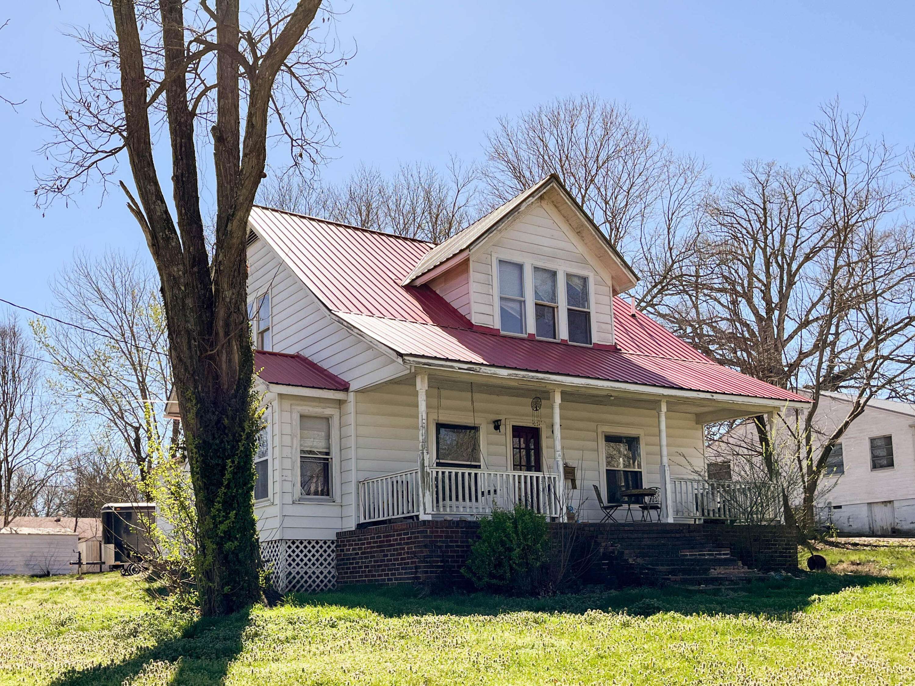 903 Vine ST, Thayer, MO 65791