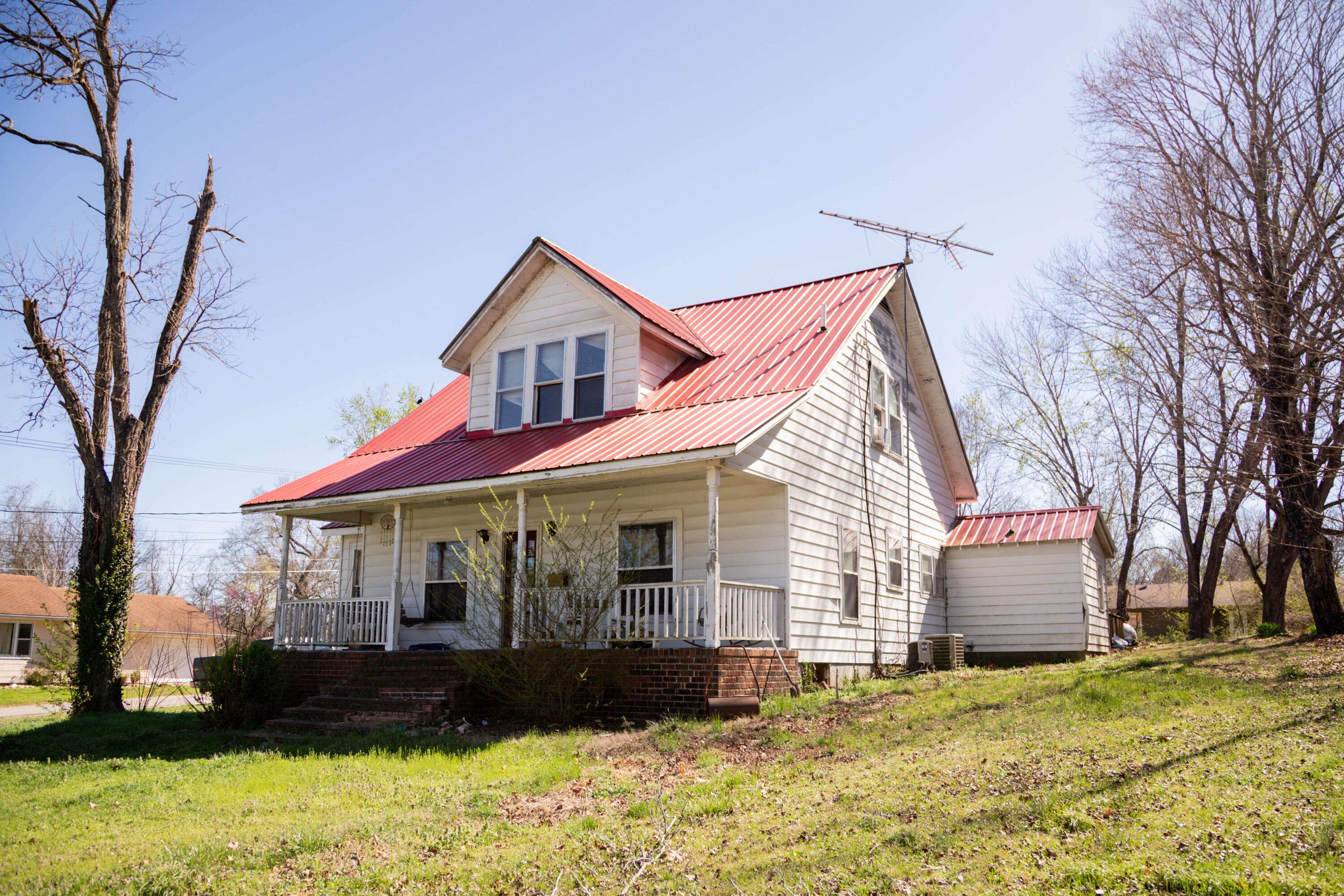 903 Vine ST, Thayer, MO 65791