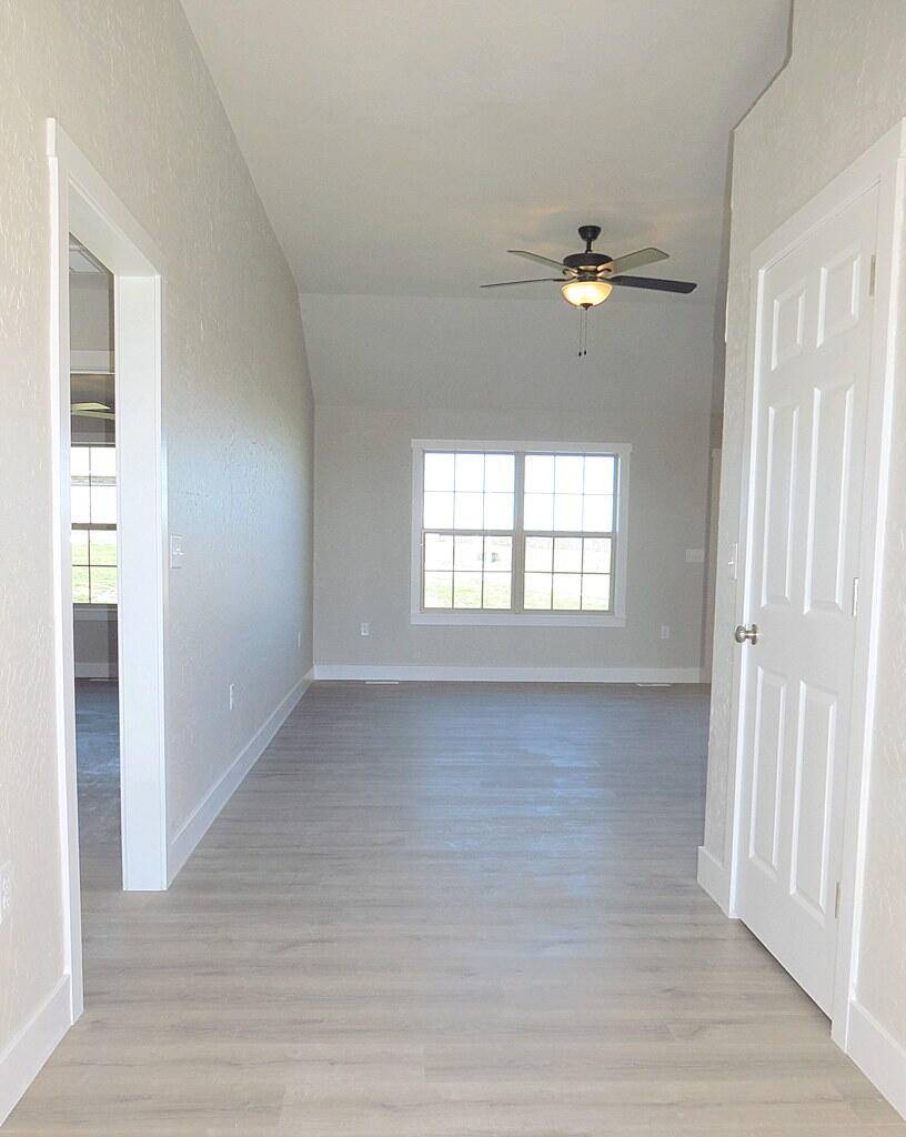 3721 W Freeman ST, Bolivar, MO 65613
