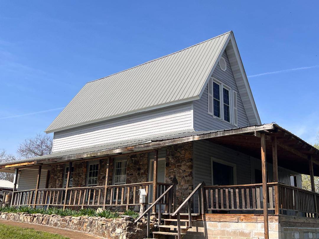695 Summit AVE, Mammoth Spring, AR 72554