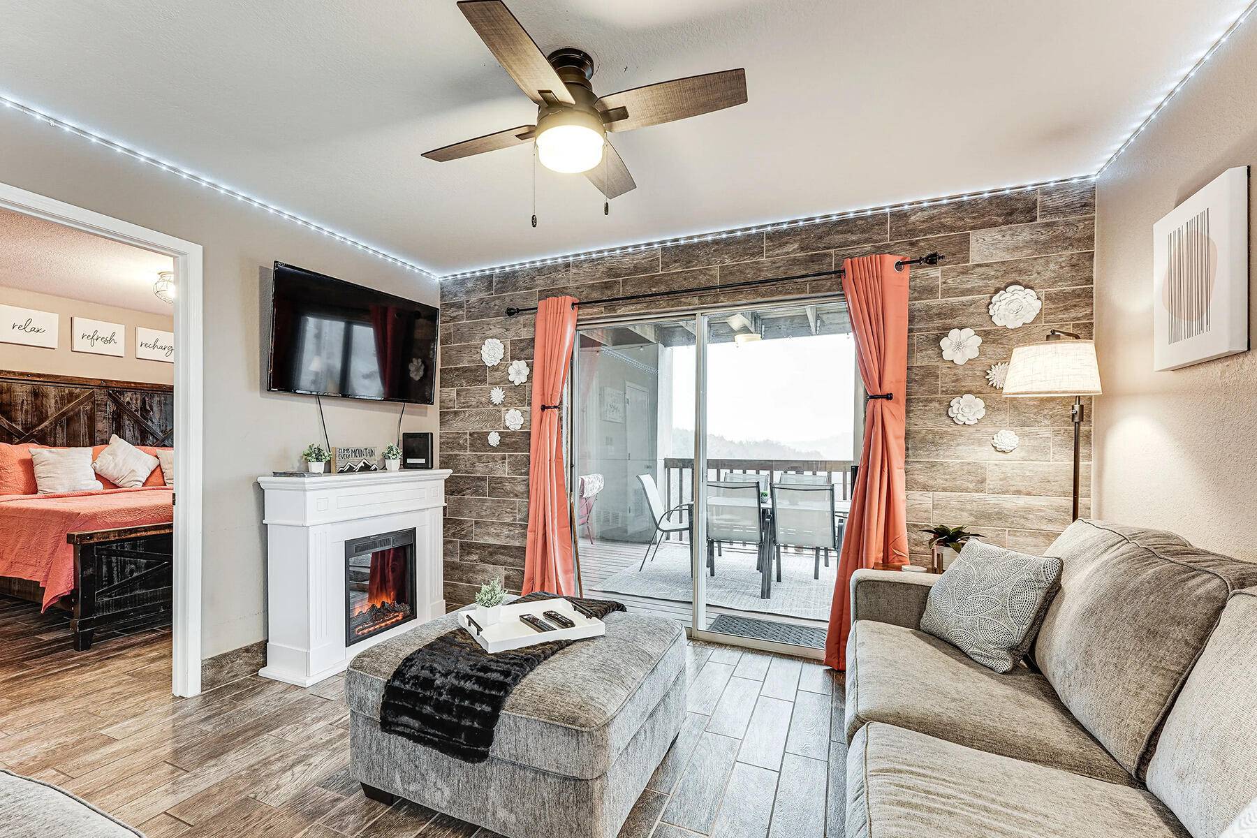 38 Lantern Bay RD #2, Branson, MO 65616