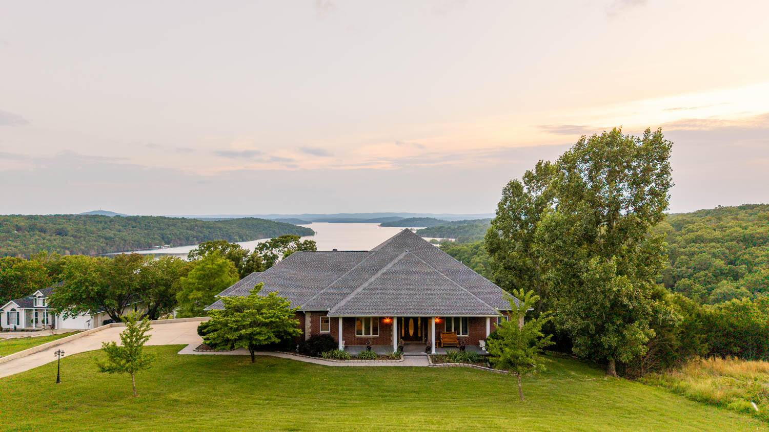 499 Noe Creek Road, Mountain Home, AR 72653