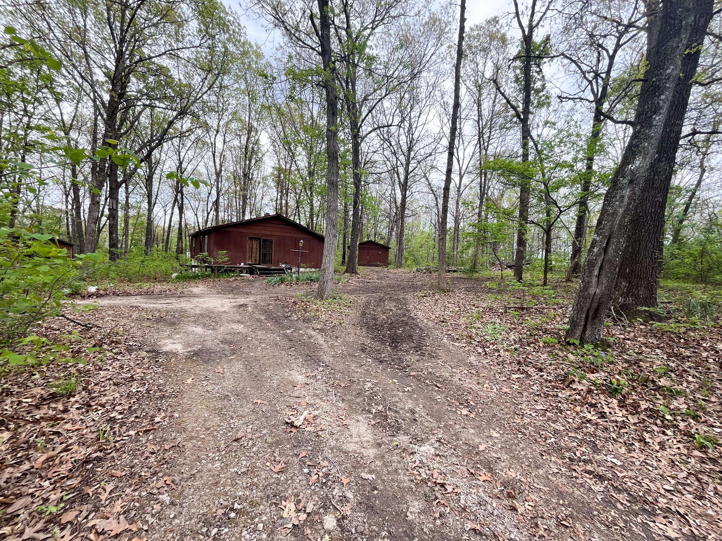 10140 County Road 6610, West Plains, MO 65775
