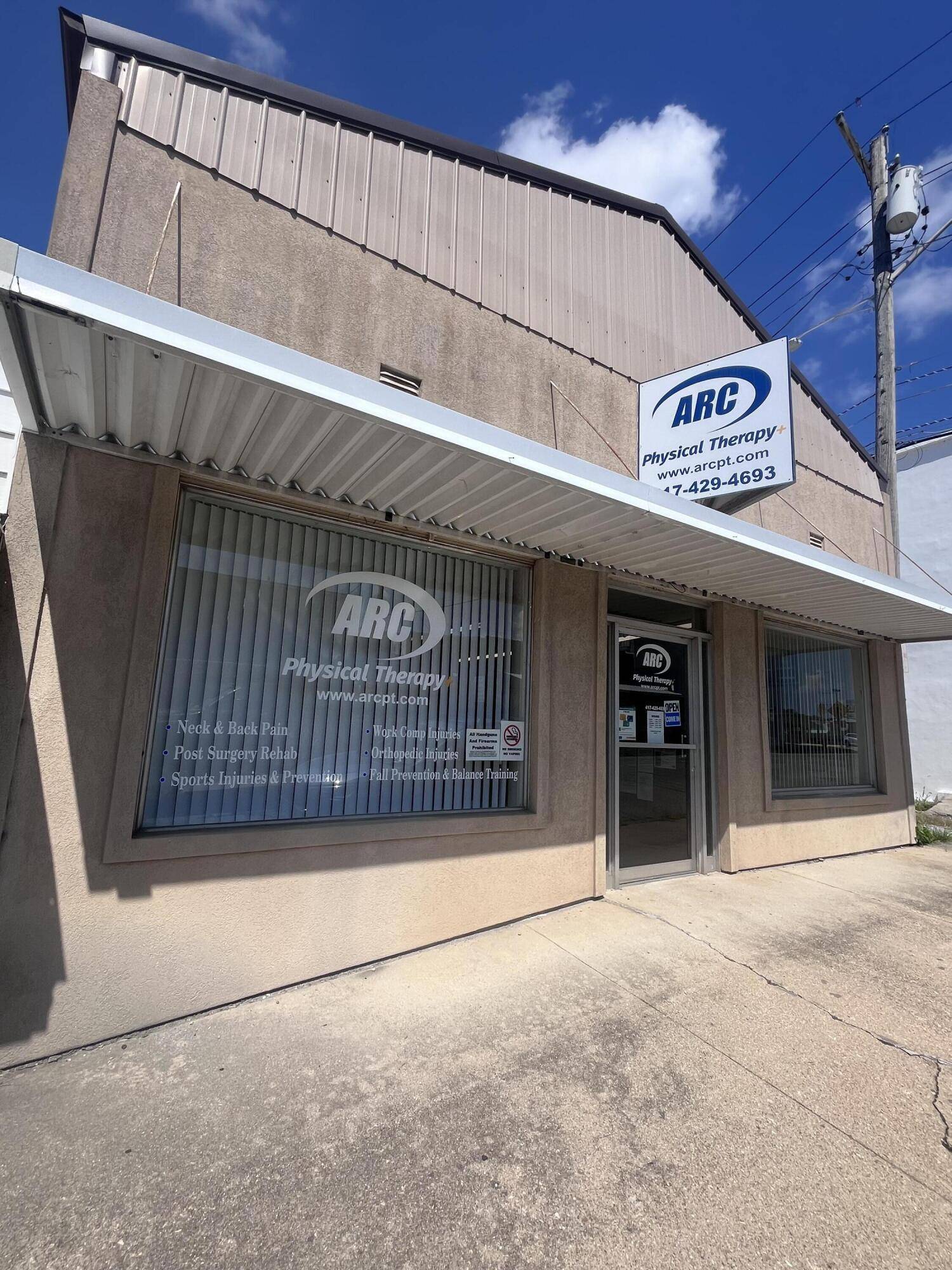 223 S Jefferson Street, Ava, MO 65608