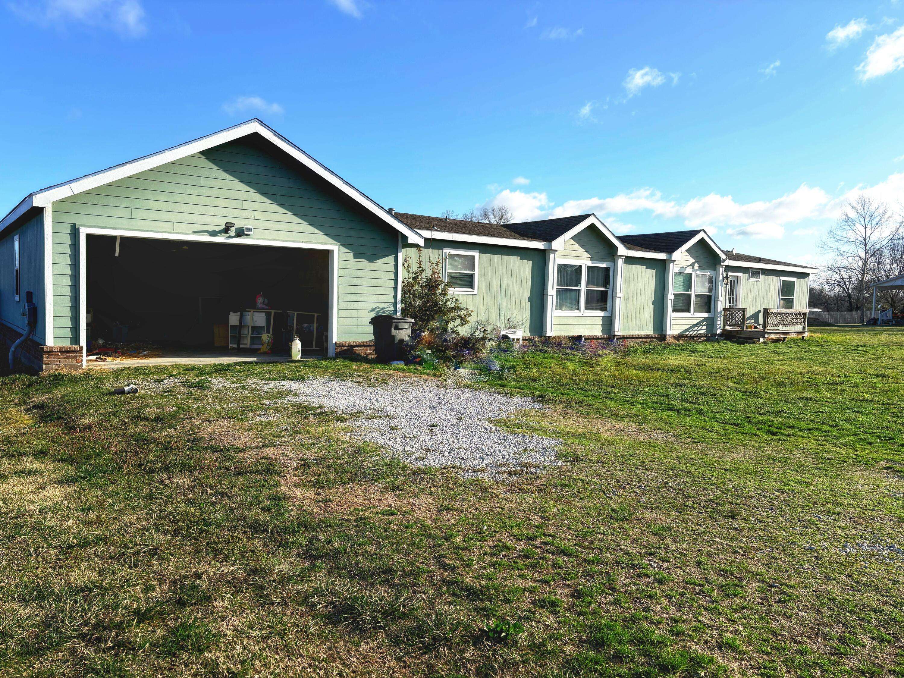 61956 E 265 LN, Grove, OK 74344