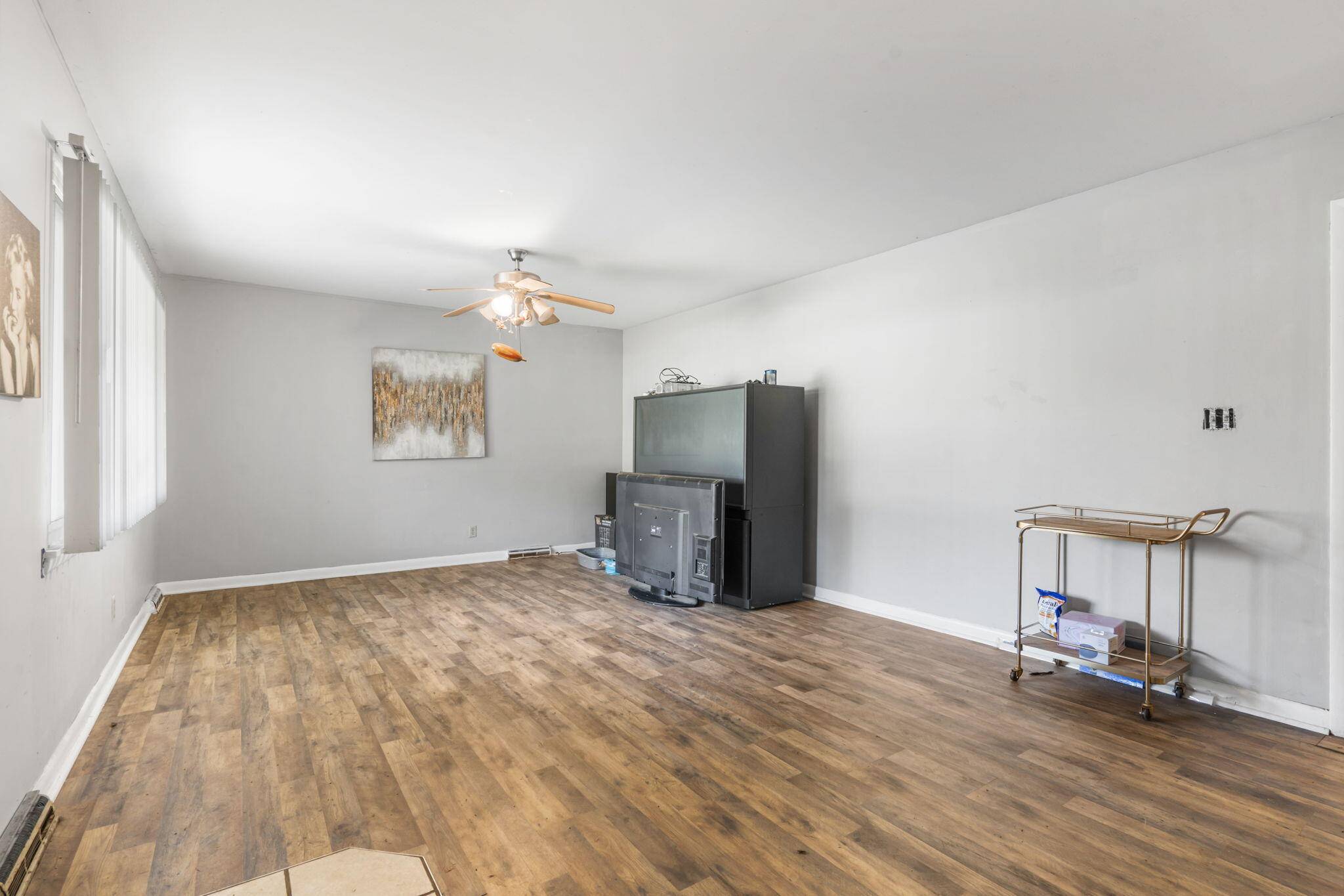 2012 S Roanoke AVE, Springfield, MO 65807