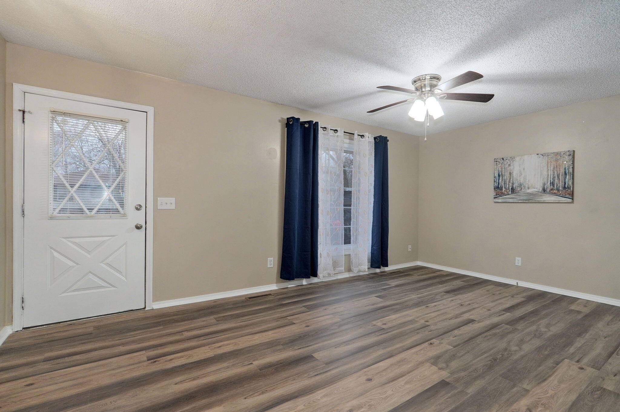 2516 W Blackburn DR, Springfield, MO 65807