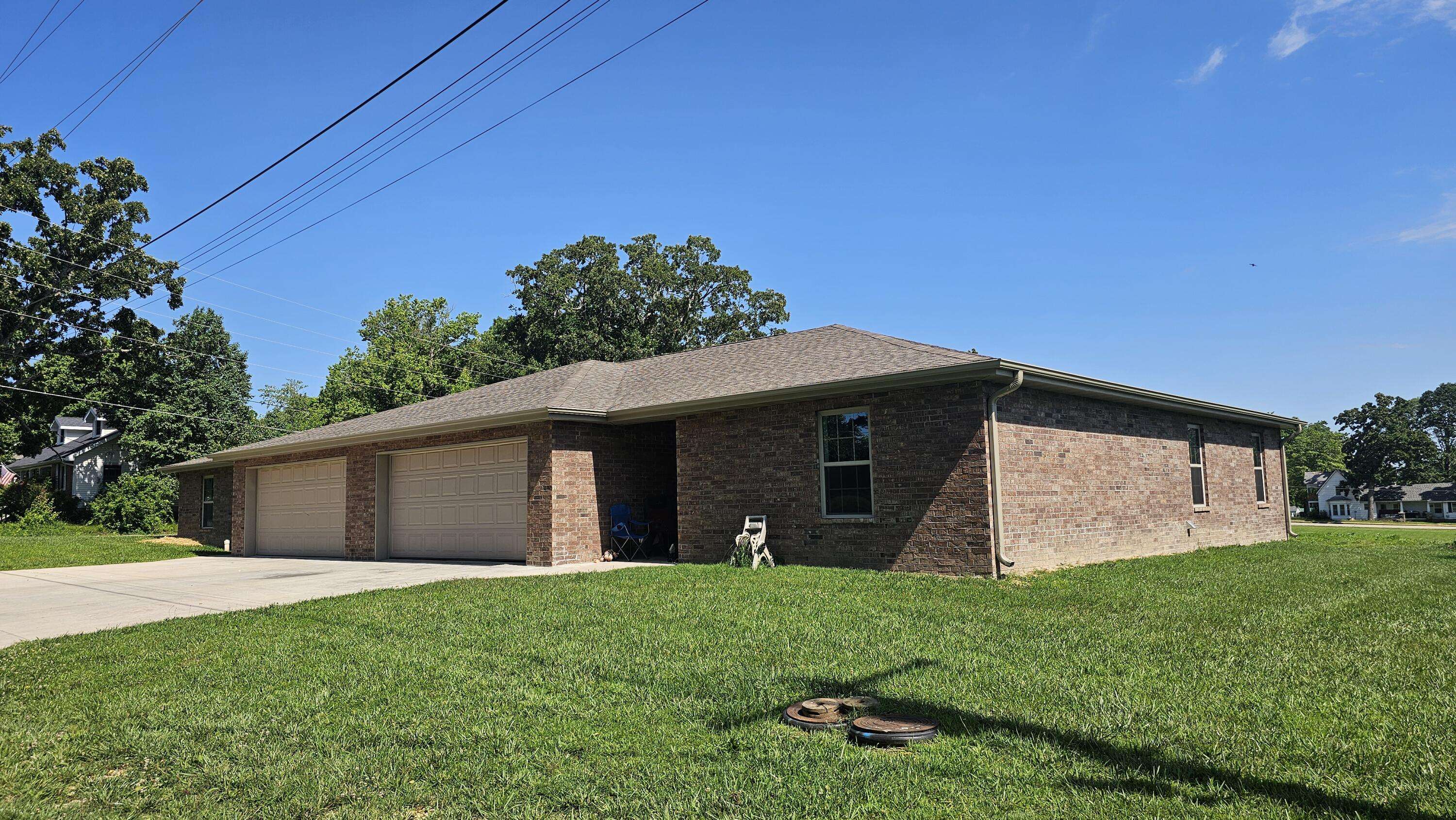 625-723 Hawthorne ST, Houston, MO 65483