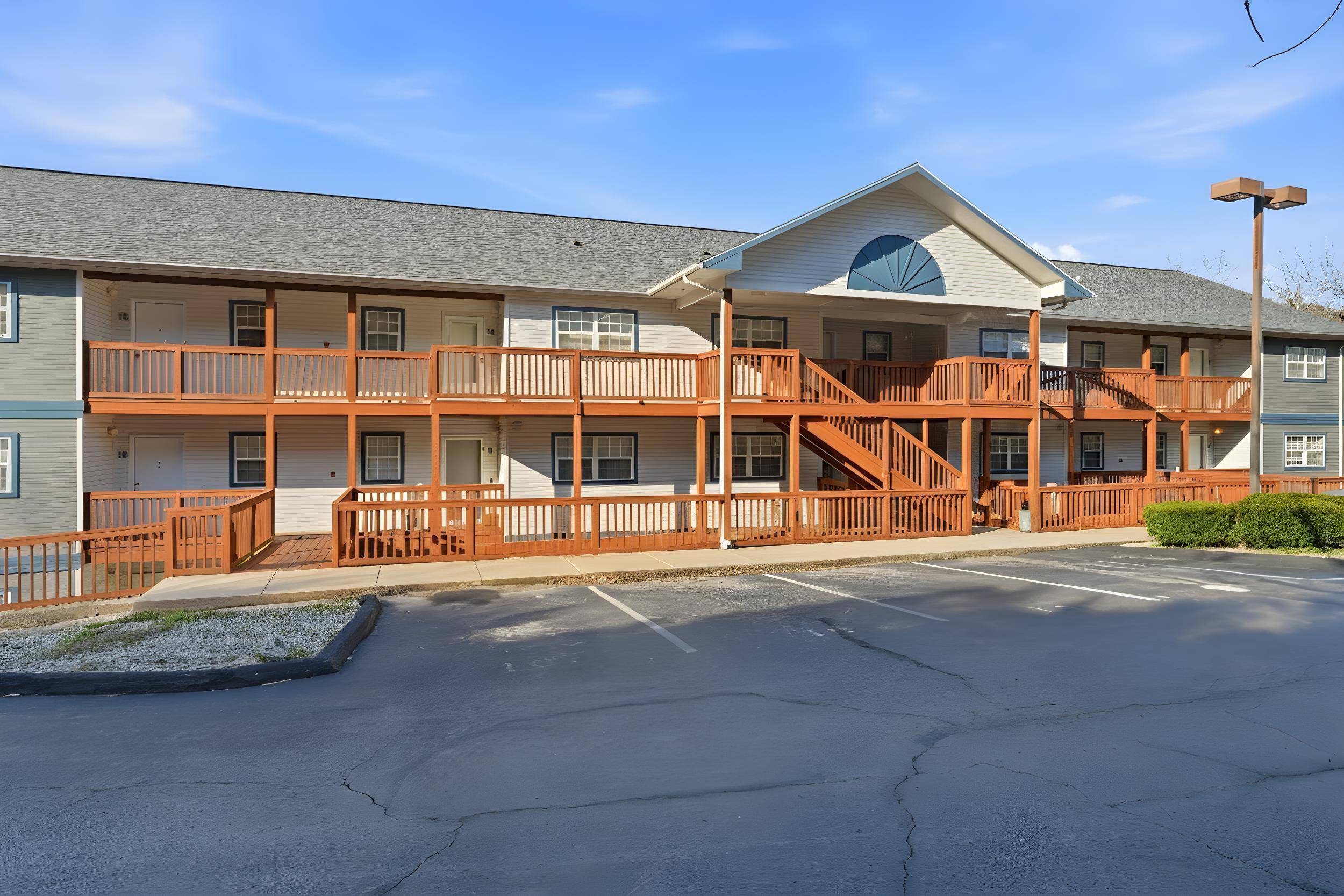 250 Berry DR #Apt A7, Branson, MO 65616