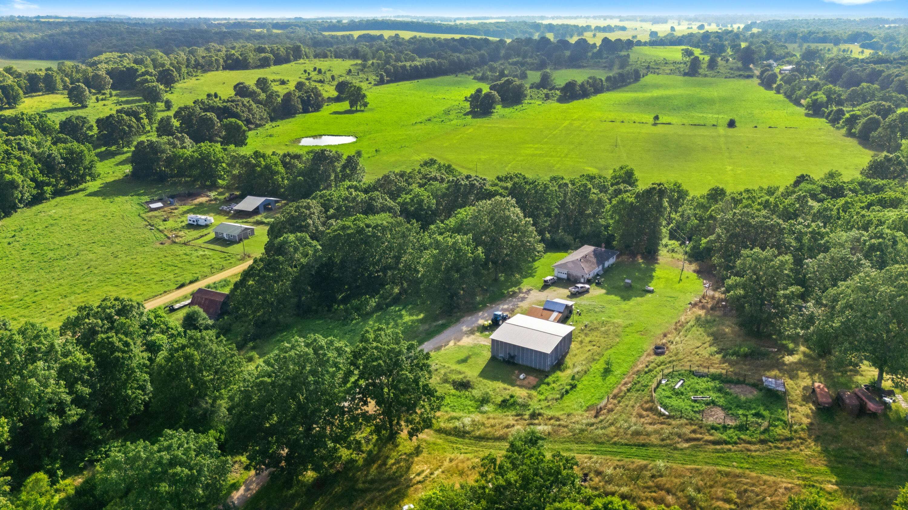 1499 County Road 380, Koshkonong, MO 65692
