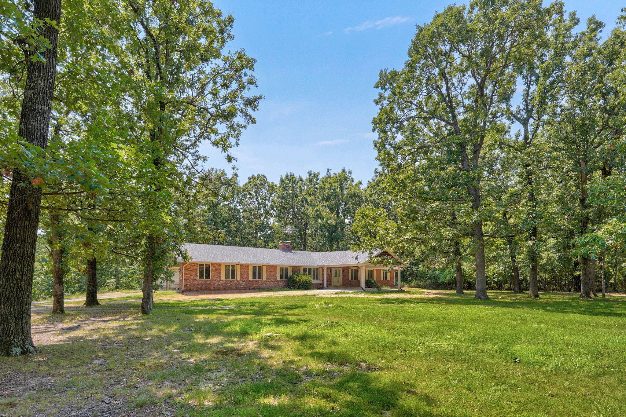 12432 Lawrence 2137, Mt Vernon, MO 65712