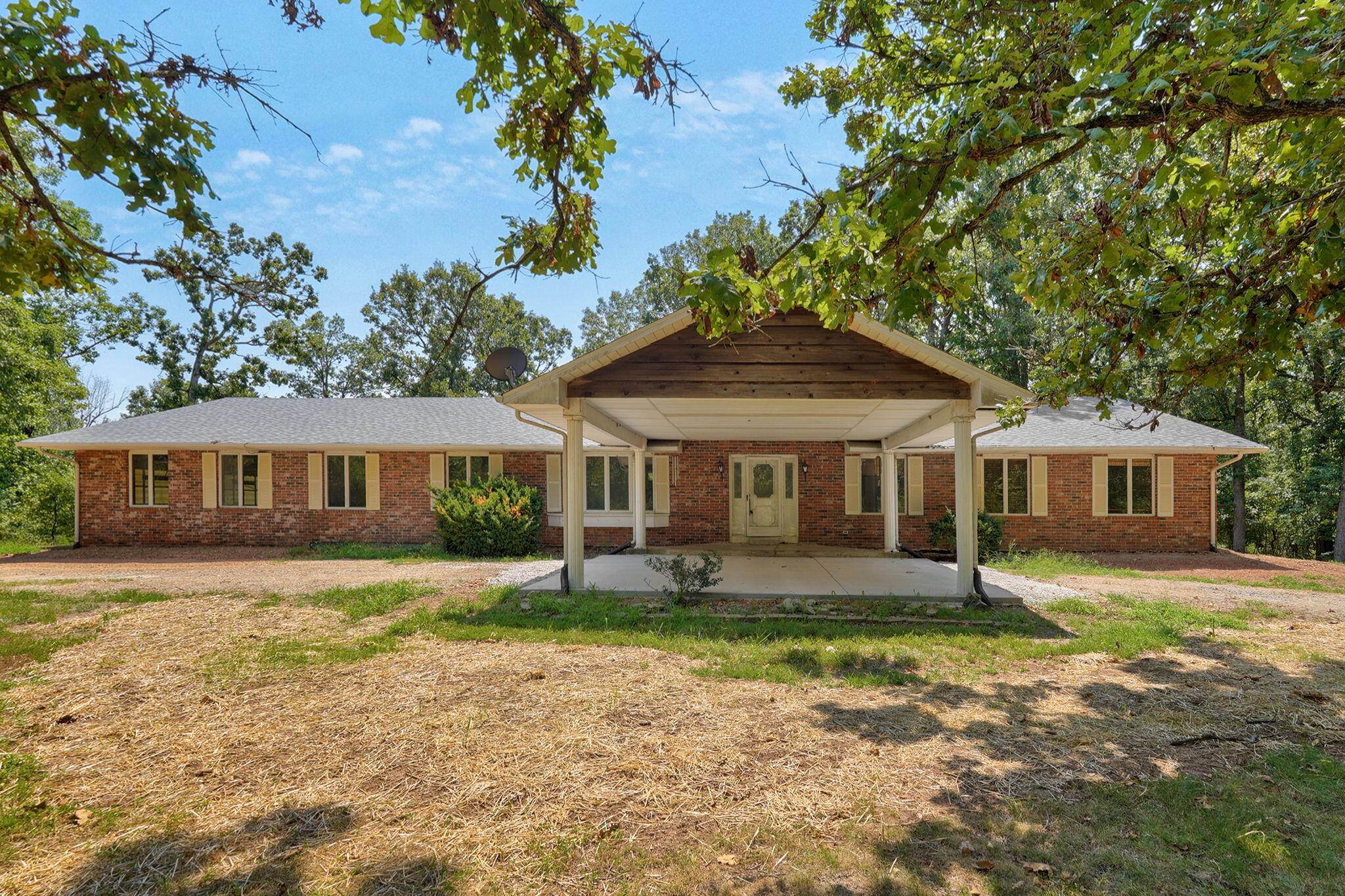 12432 Lawrence 2137, Mt Vernon, MO 65712