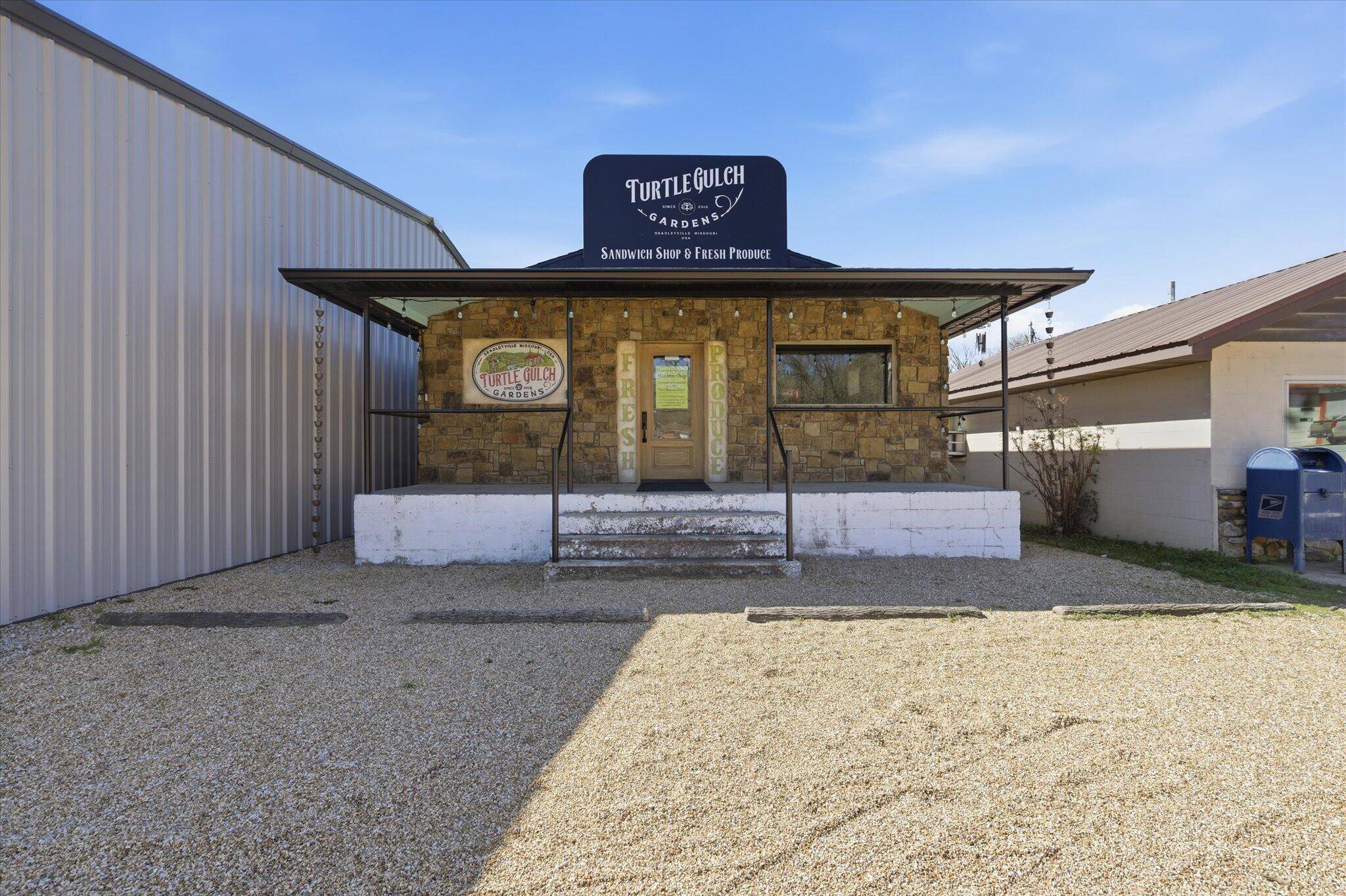 25862 E State Highway 76, Bradleyville, MO 65614