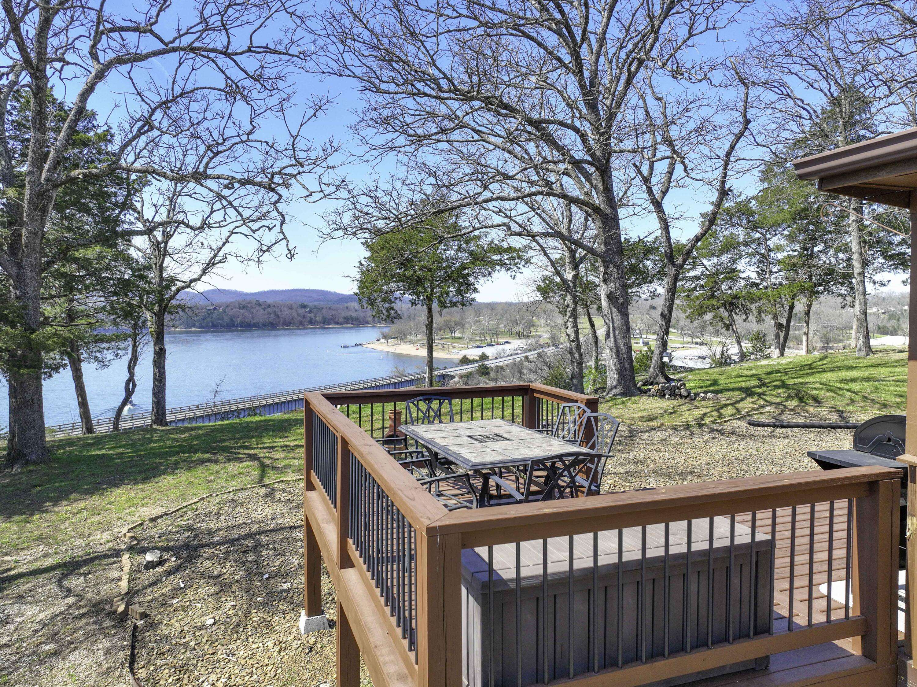 19804 Farm Road 2285, Eagle Rock, MO 65641