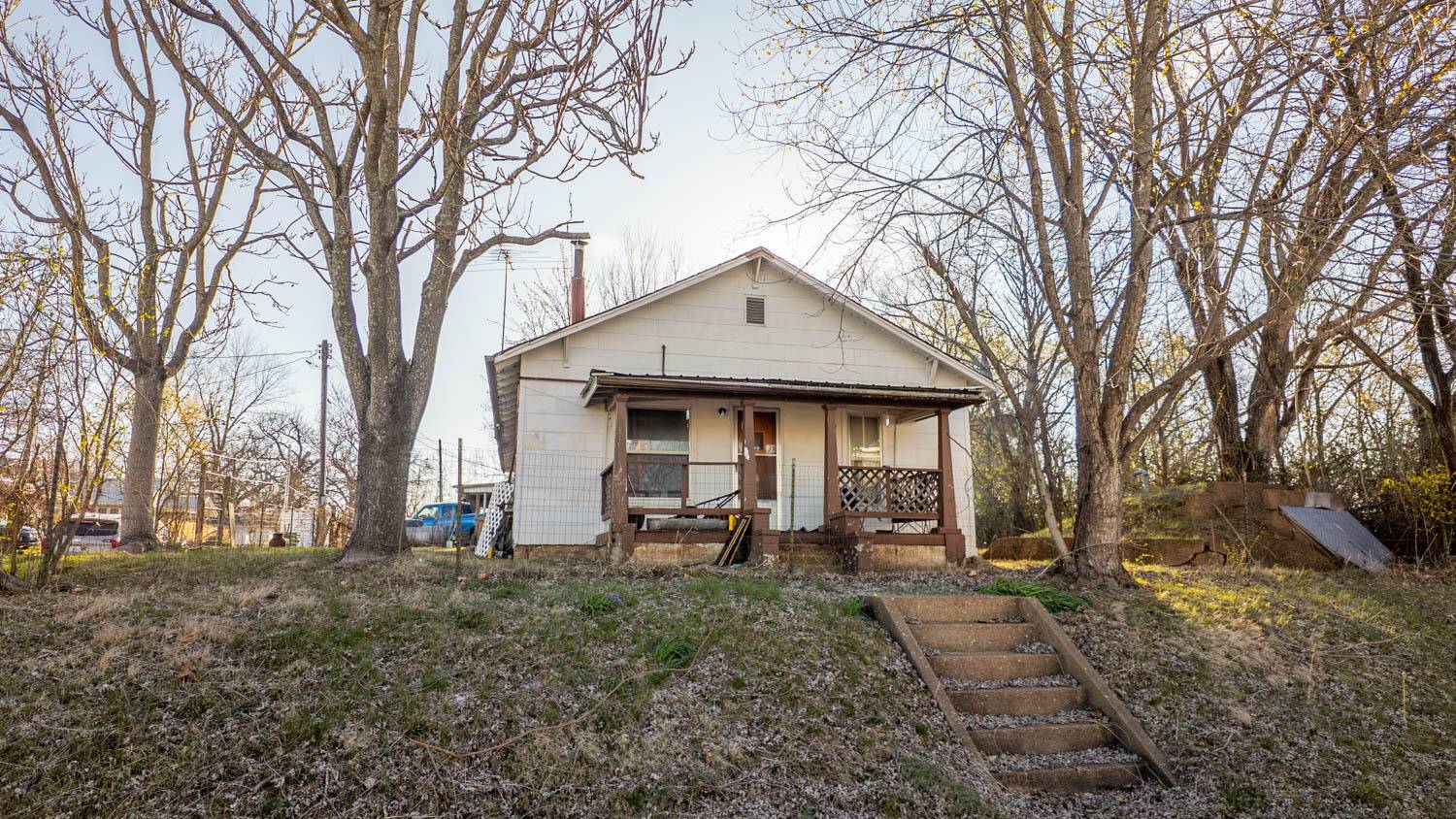 510 W 4th ST, Willow Springs, MO 65793