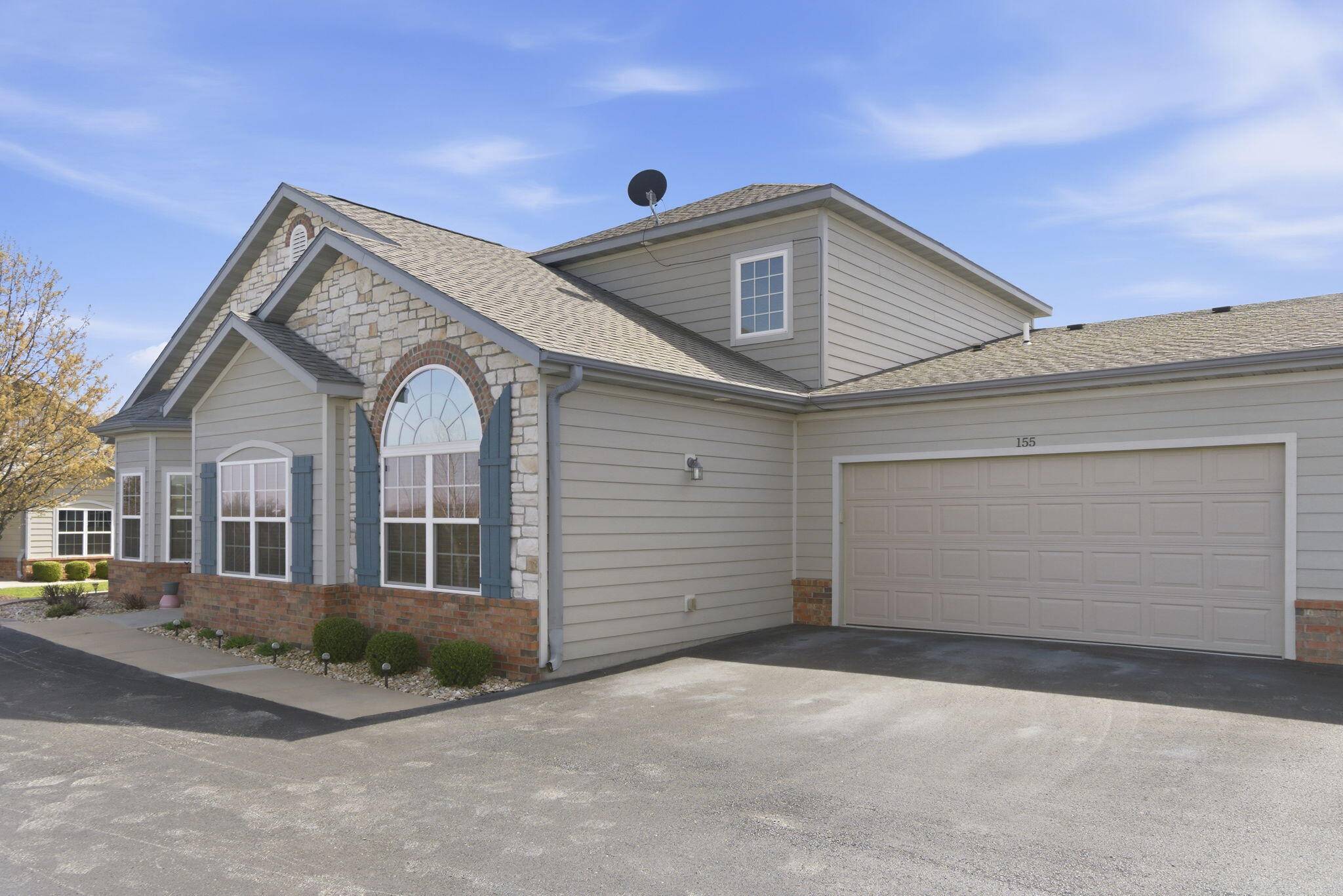 155 Rue De Villas Circle, Branson, MO 65616
