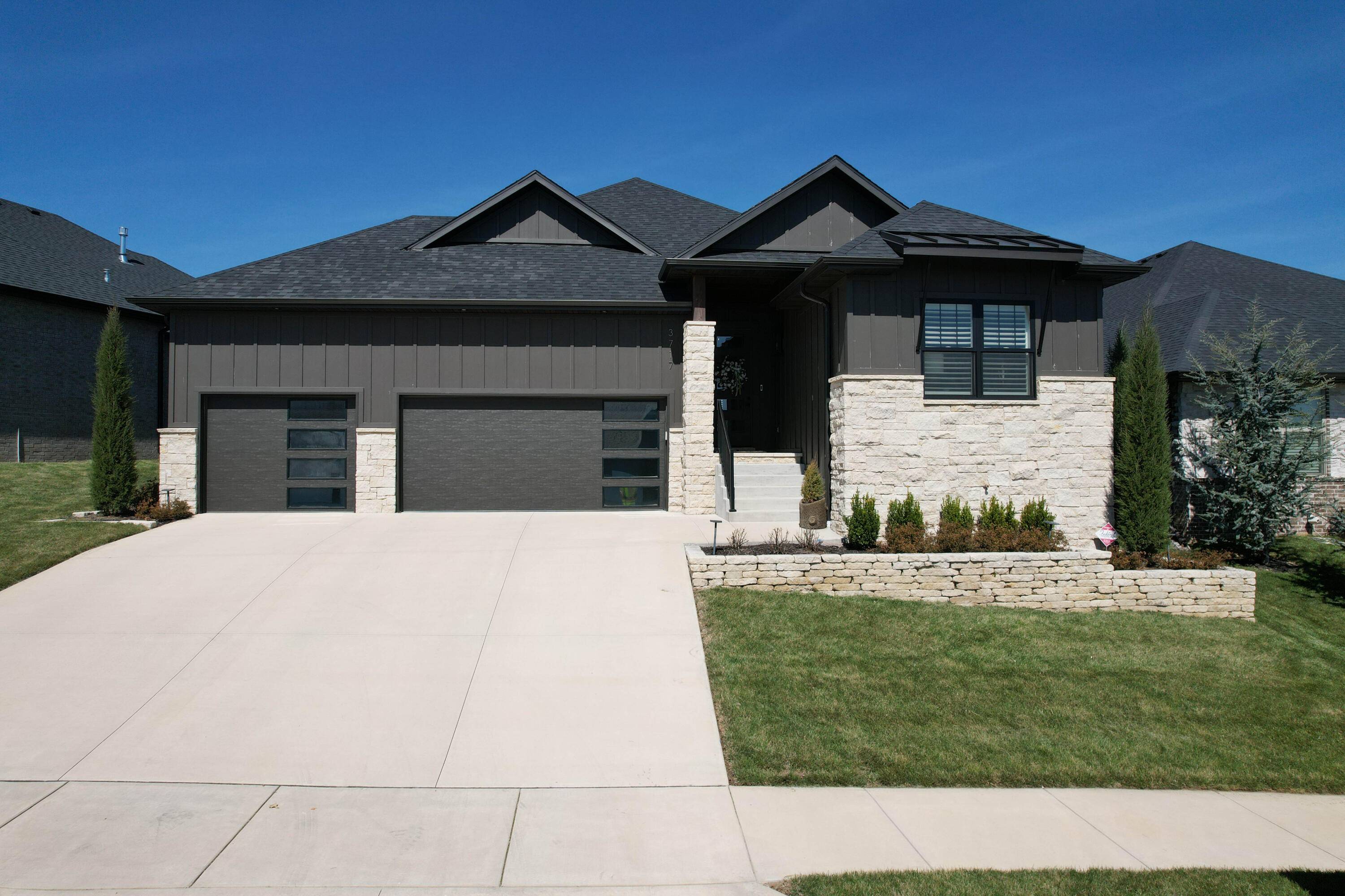 3717 E Hutcheson AVE, Springfield, MO 65802