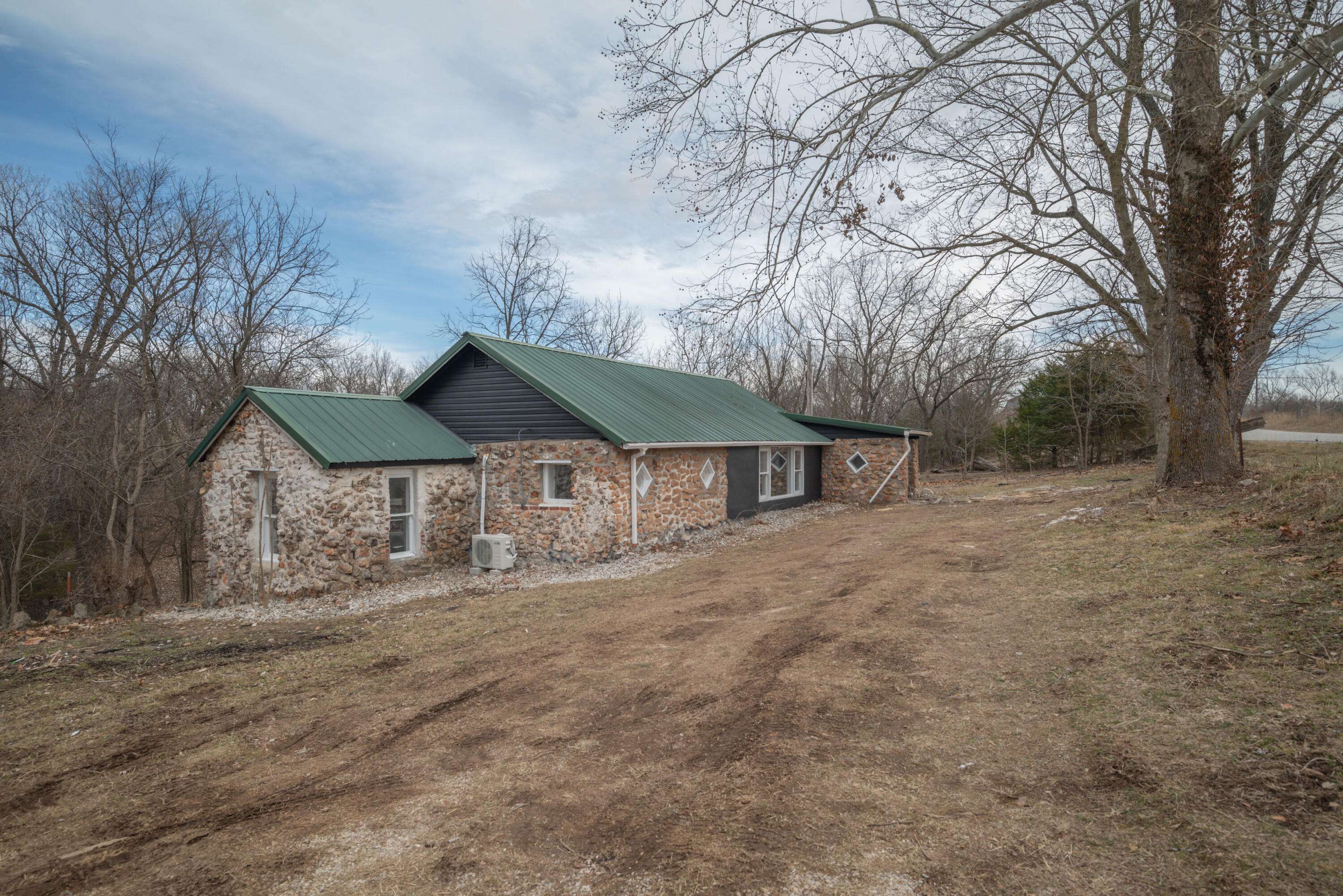 18662 Norway RD, Neosho, MO 64850