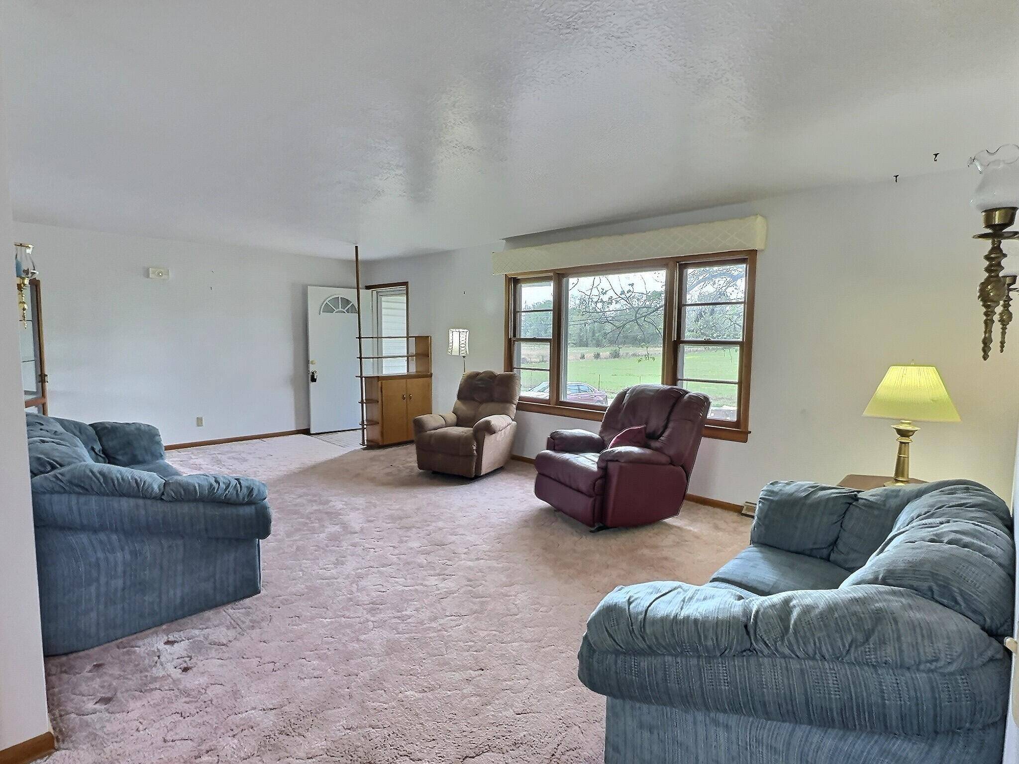 1201 S 1st ST, El Dorado Springs, MO 64744
