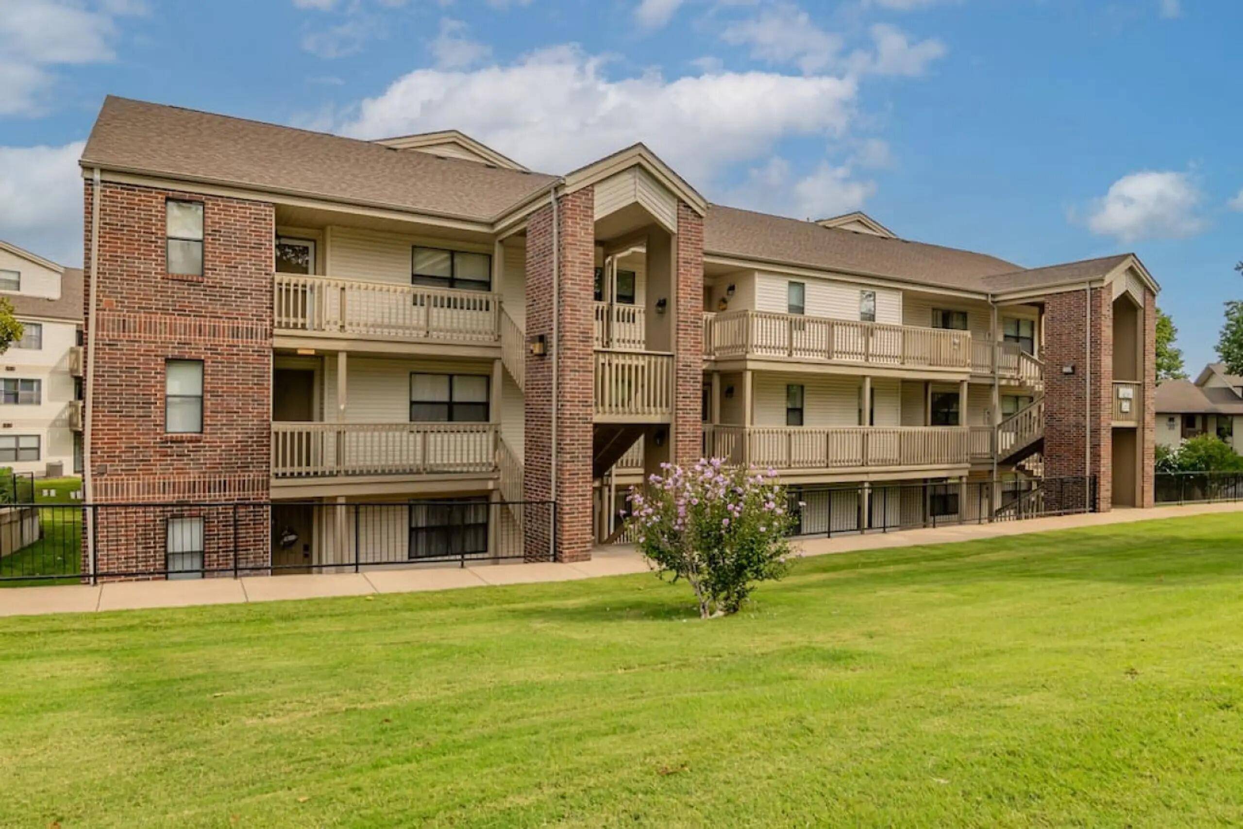 123 Bunker Ridge DR #4, Branson, MO 65616