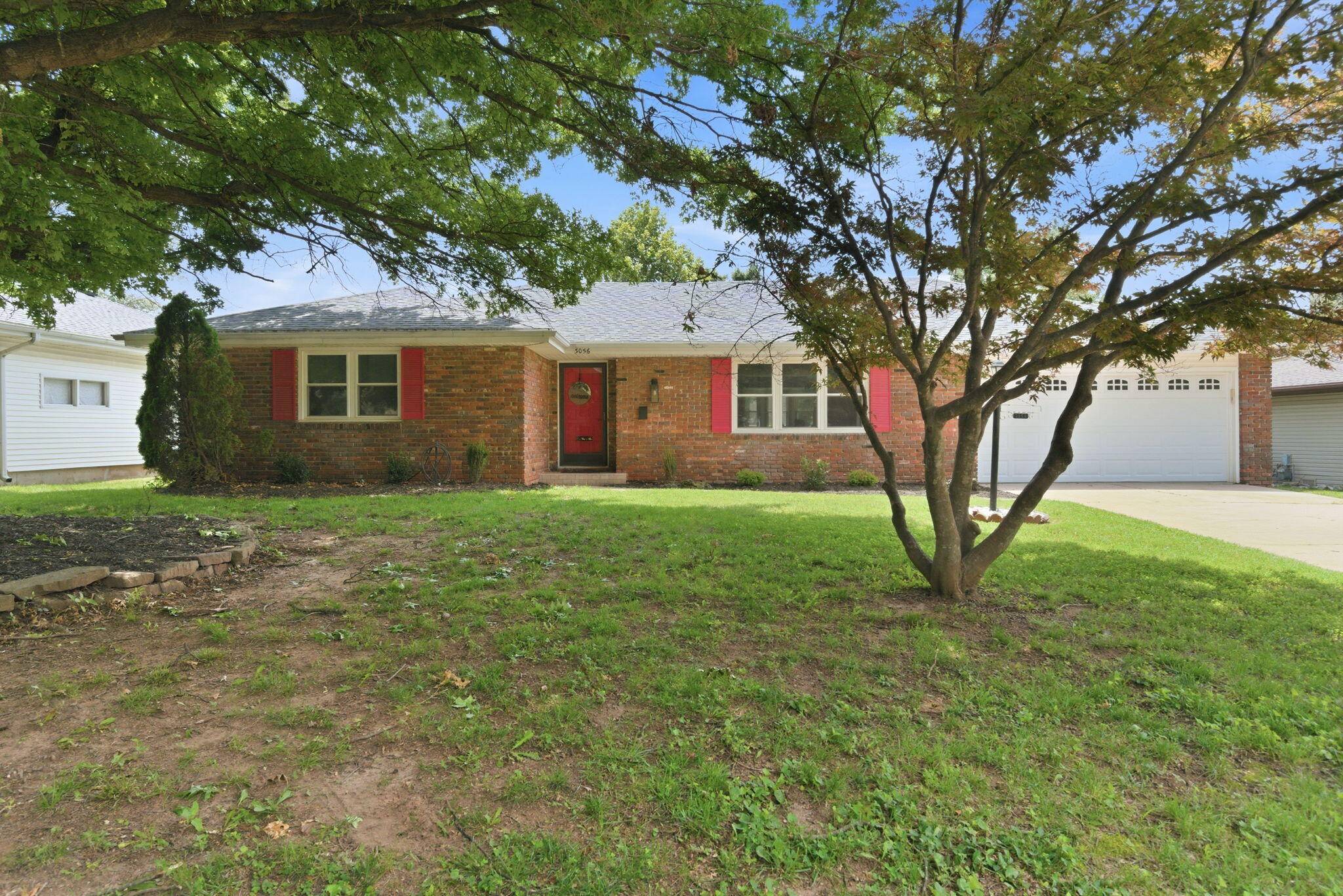 3056 E Rocklyn RD, Springfield, MO 65804
