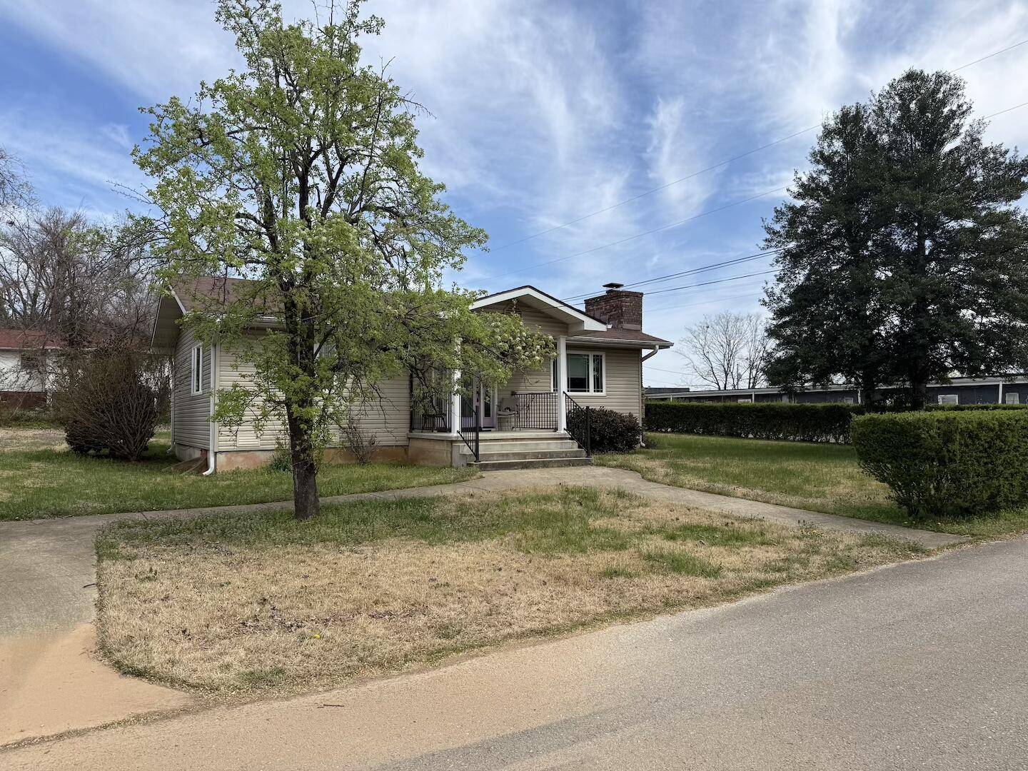 402 Elsie ST, Van Buren, MO 63965