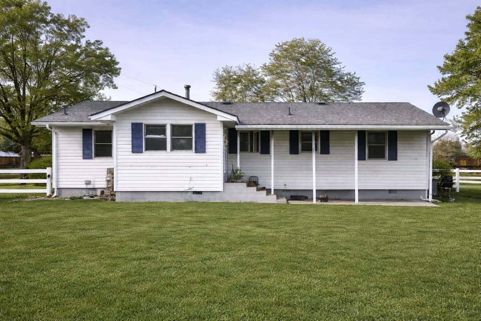812 Alberta ST, Fordland, MO 65652