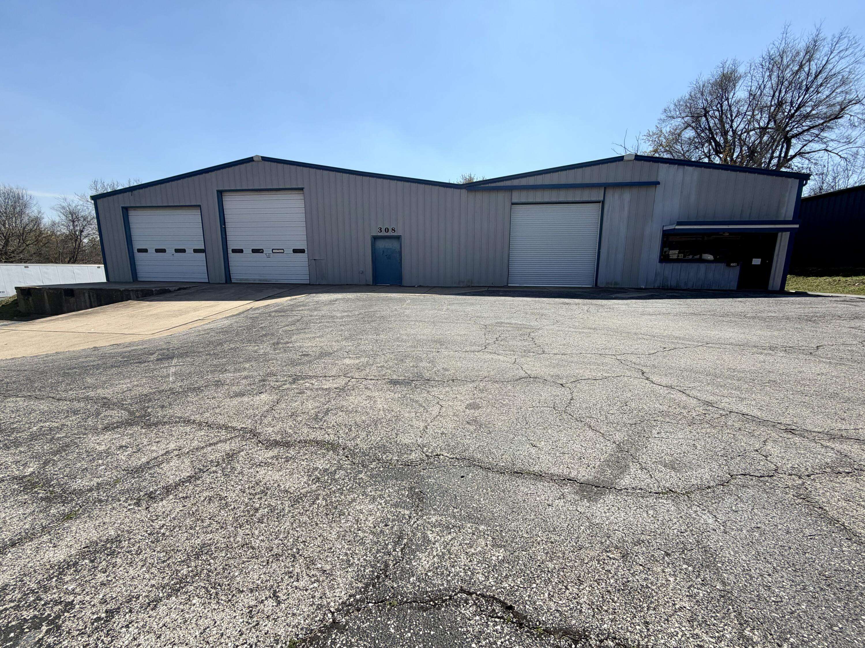 308 Myrtle ST, West Plains, MO 65775