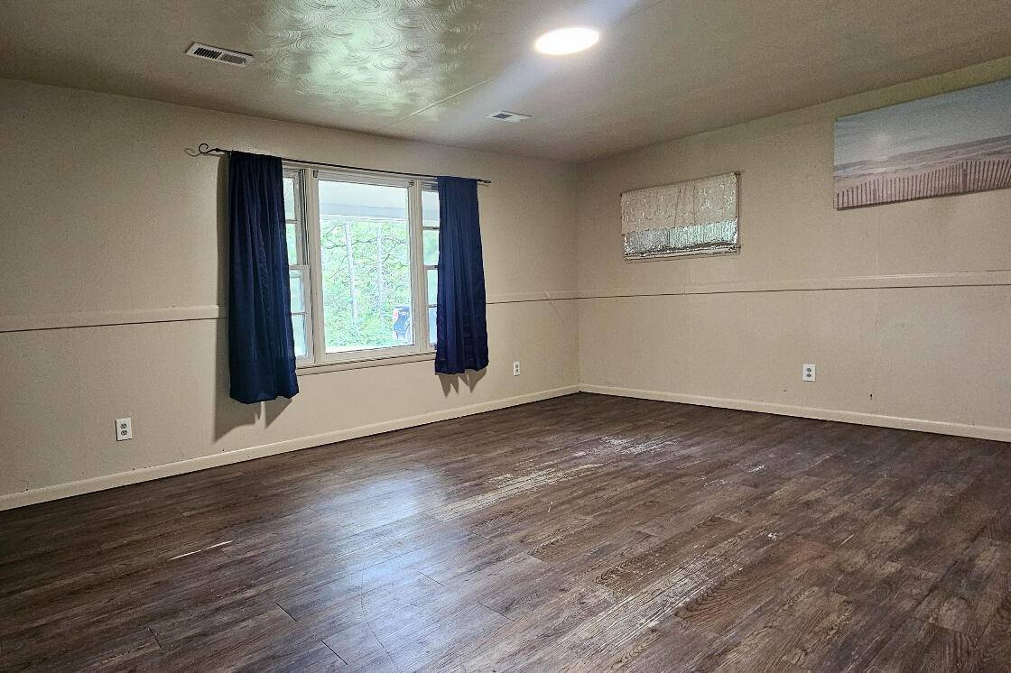 3308 County Road 1710, West Plains, MO 65775