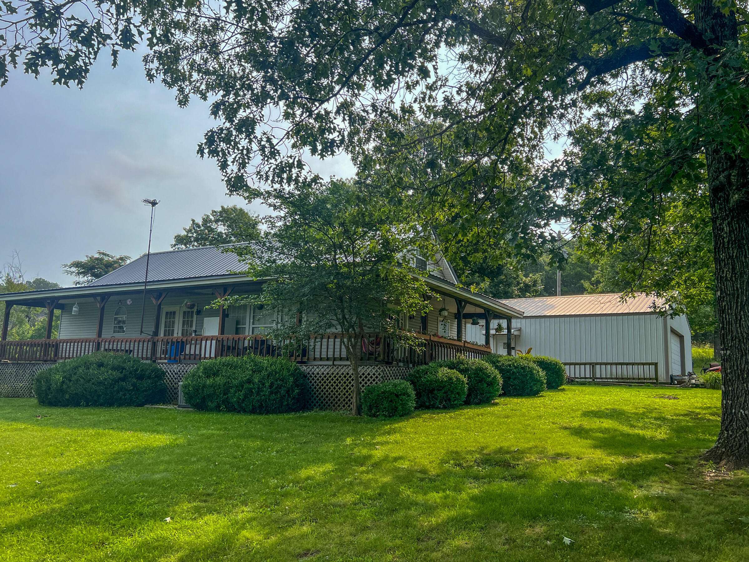 000 Rural Route 1 Box 565, Mountain Grove, MO 65711
