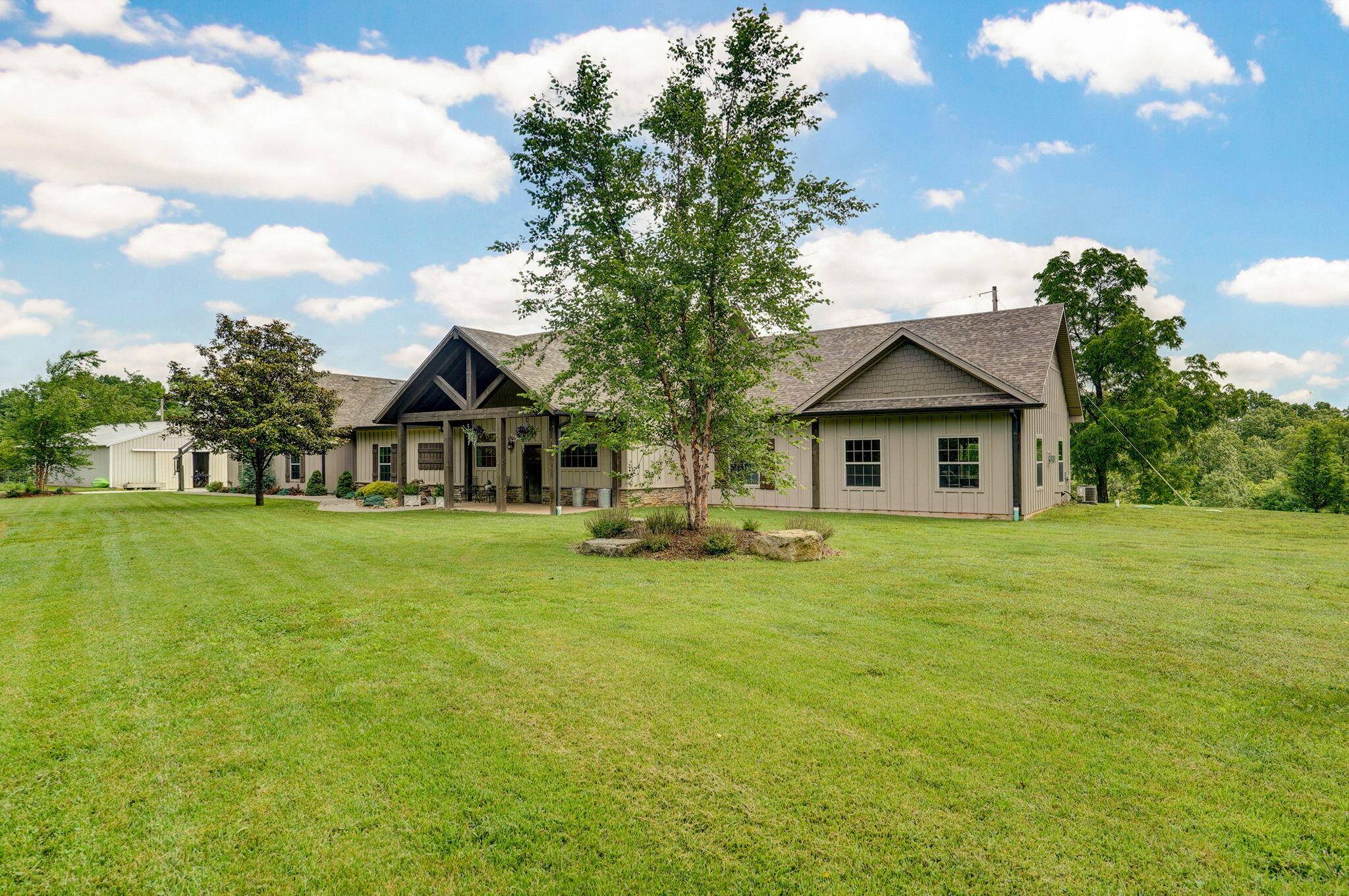1721 Jackson Spring RD, Ozark, MO 65721