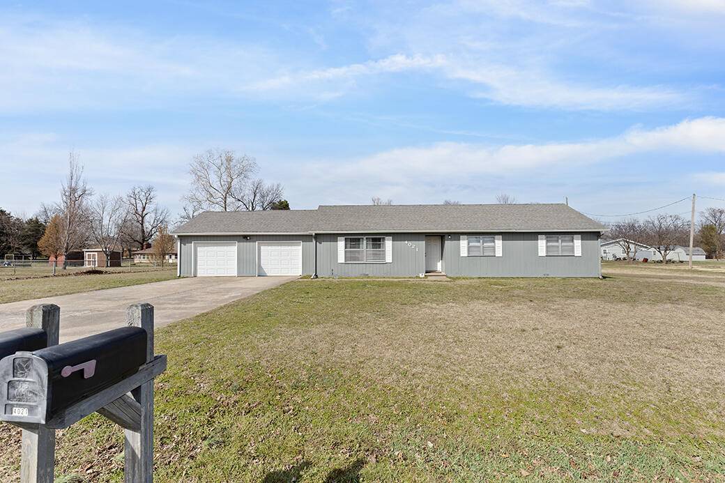 4021 E 15th PL, Joplin, MO 64801