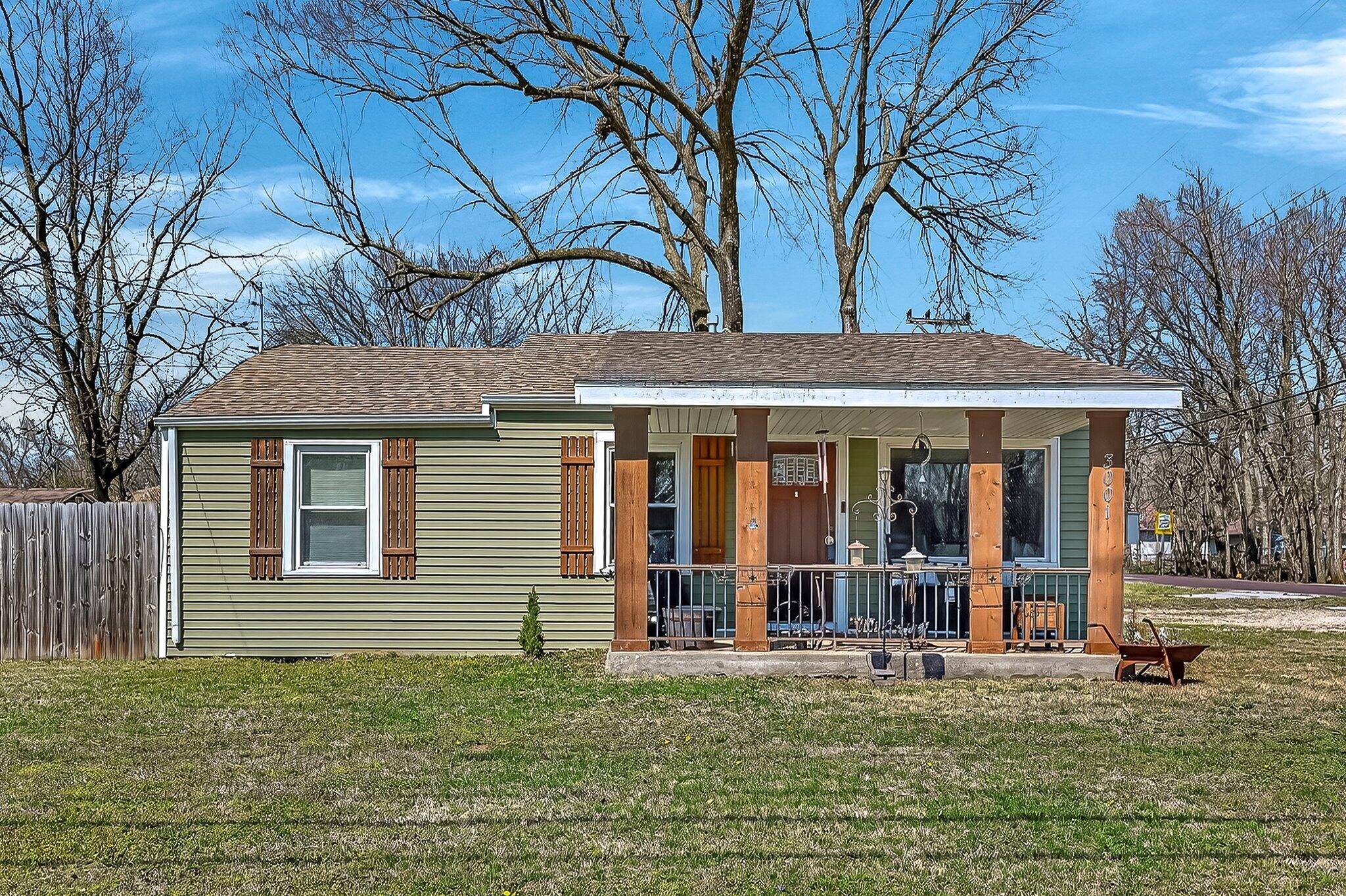 3001 W Mount Vernon ST, Springfield, MO 65802