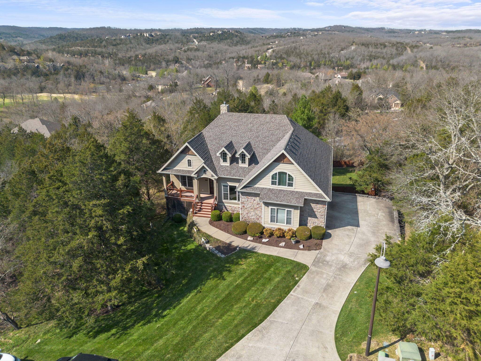 512 Silverwood PL, Branson West, MO 65737