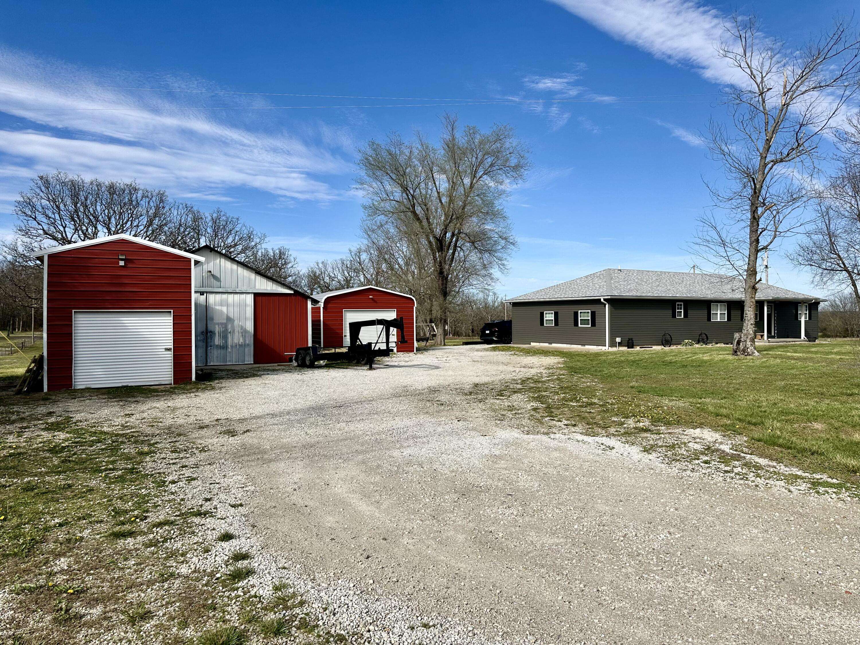 4097 S 110th RD, Bolivar, MO 65613
