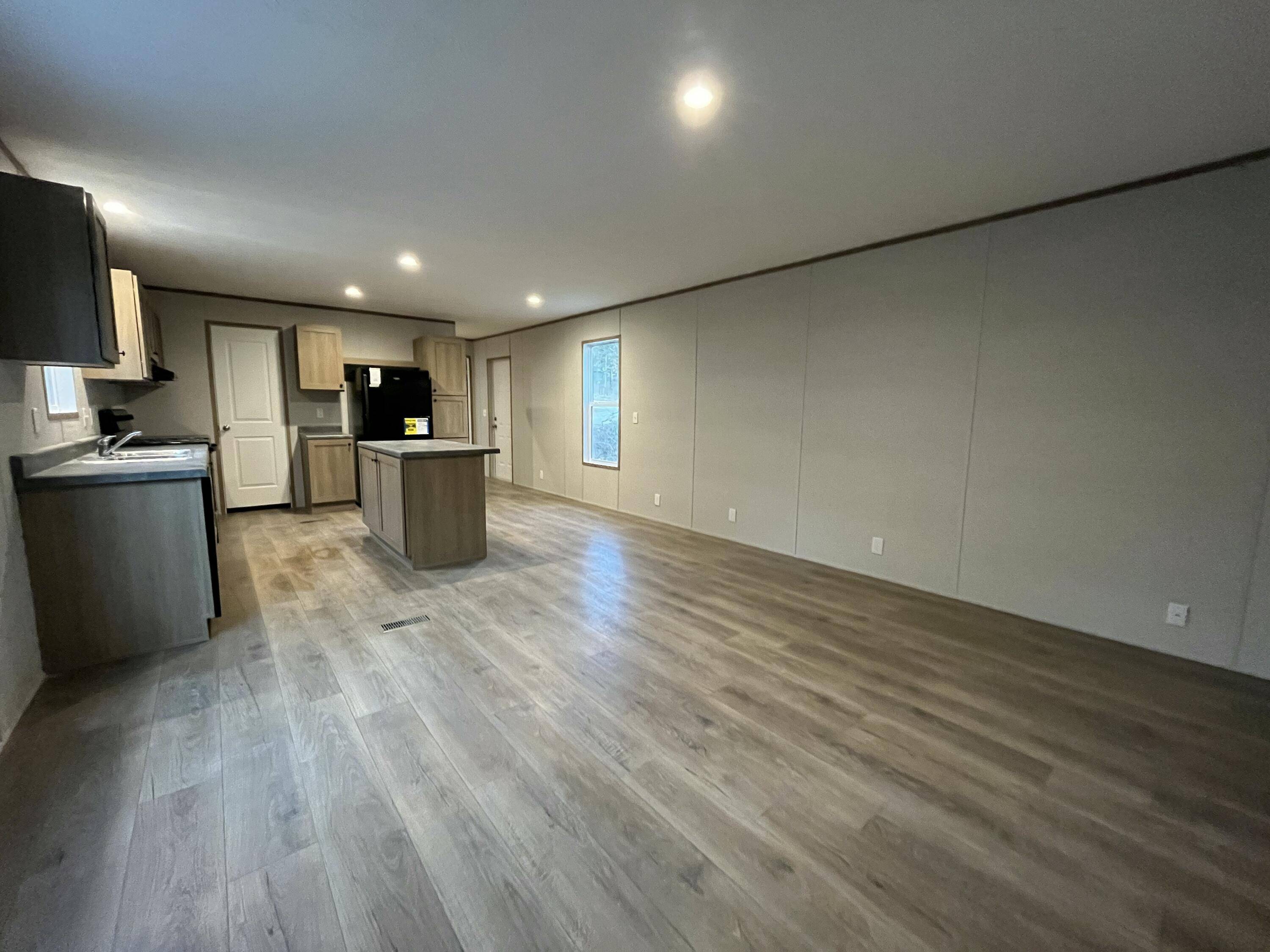 3014 Mockingbird RD, Merriam Woods, MO 65740