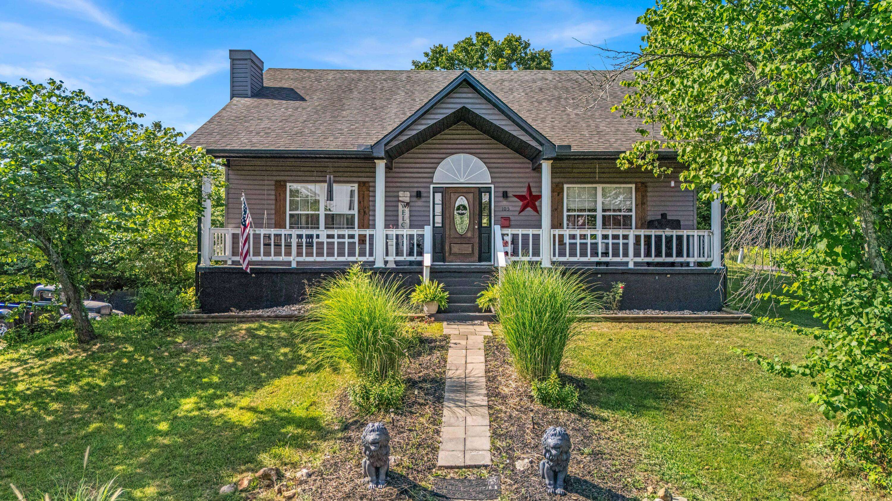 105 Pennycuick DR, Mountain View, MO 65548