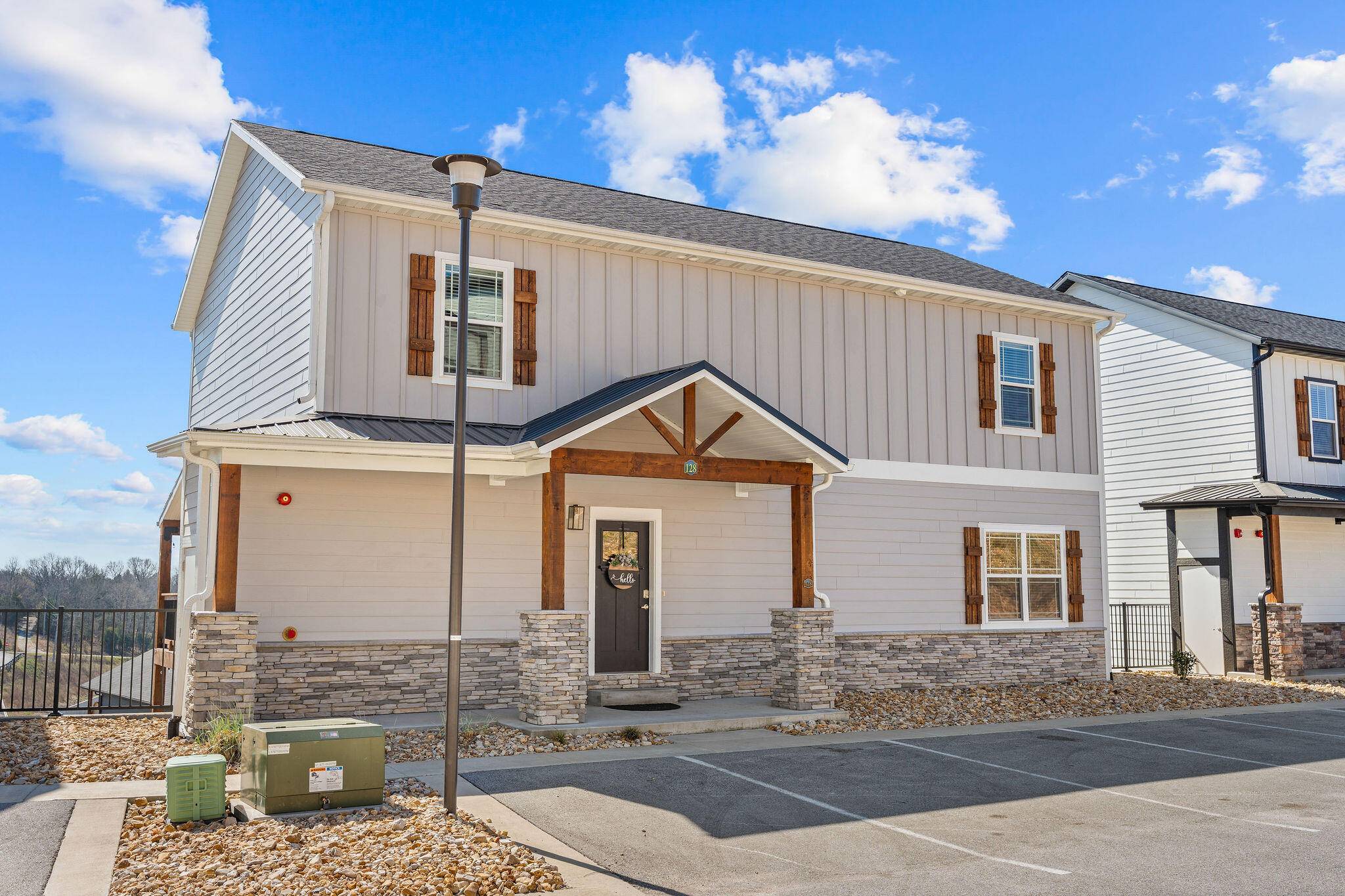 128 Chateau Mountain CT, Branson, MO 65616