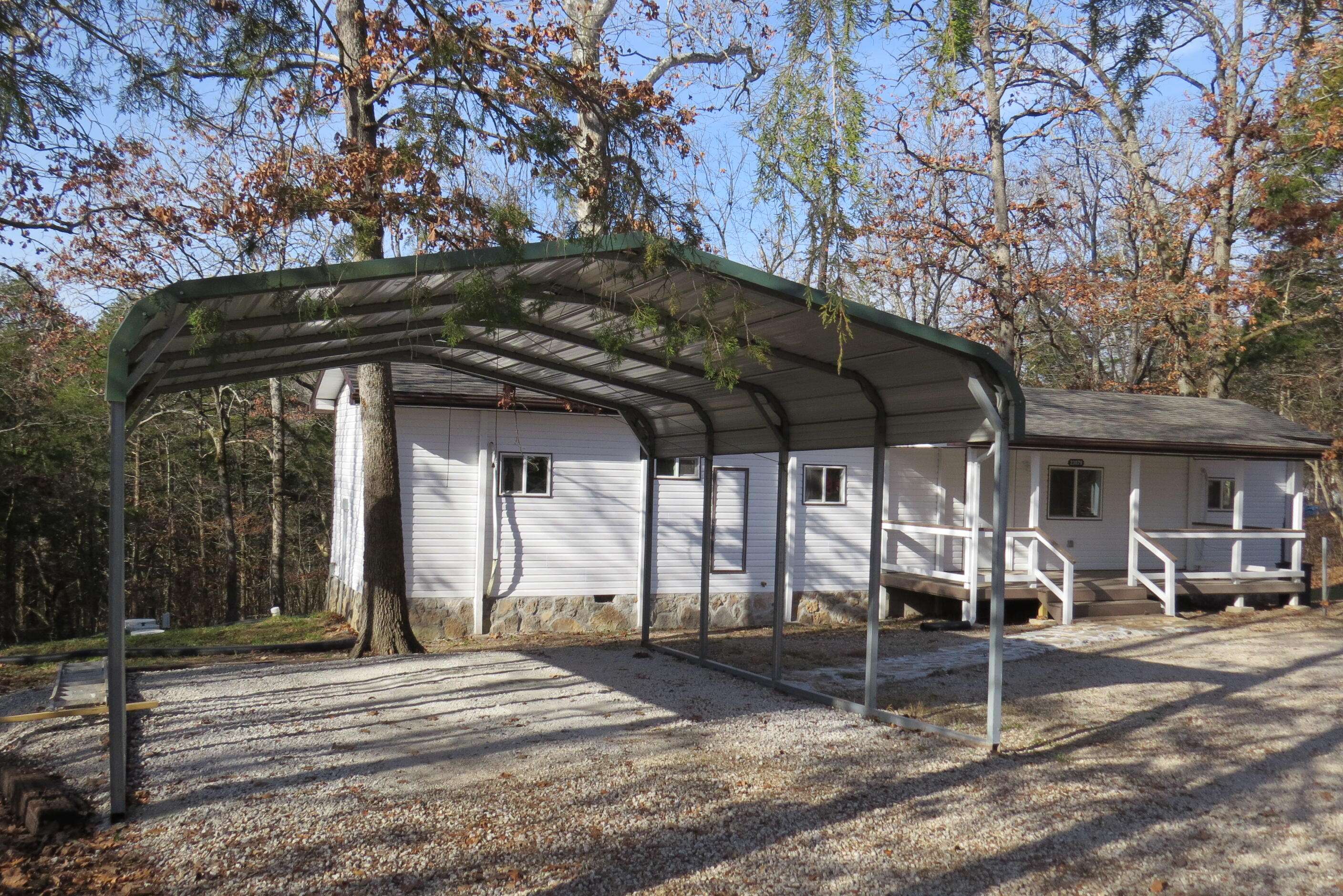 23079 Hickory LN, Shell Knob, MO 65747