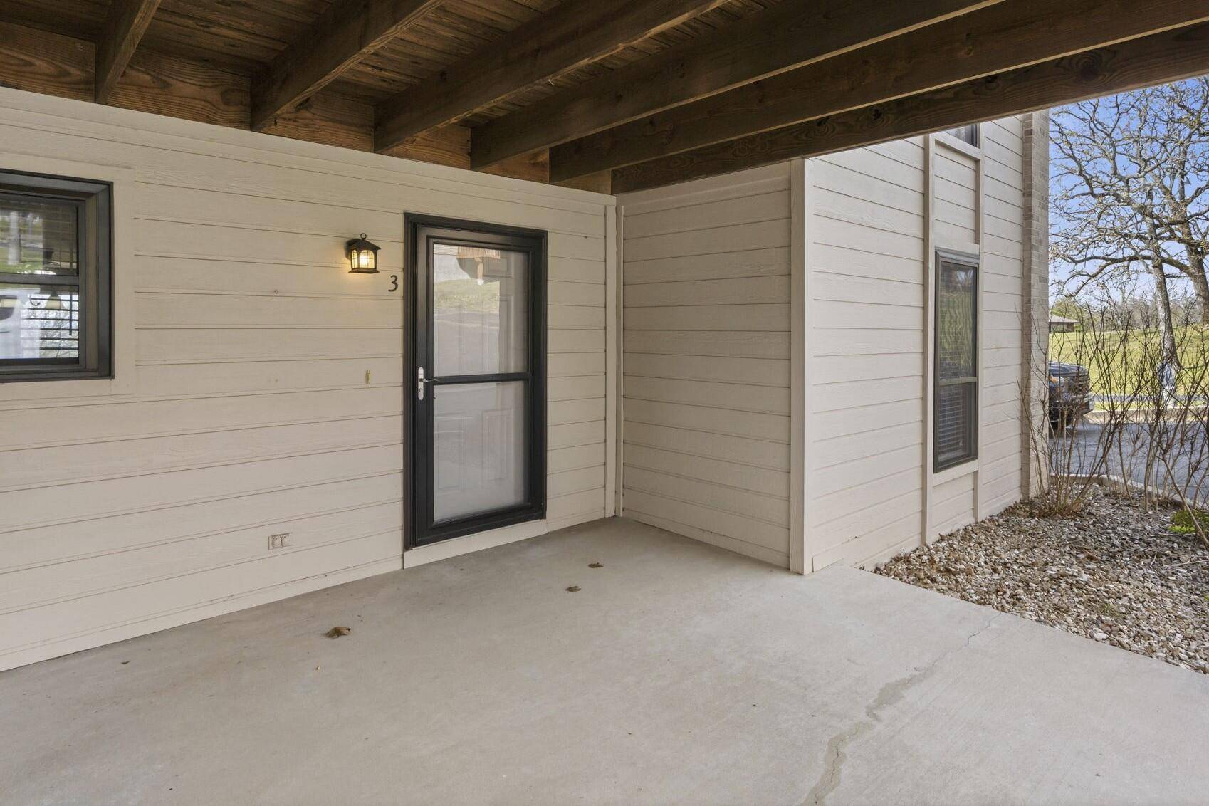 197 Port DR #3, Kimberling City, MO 65686