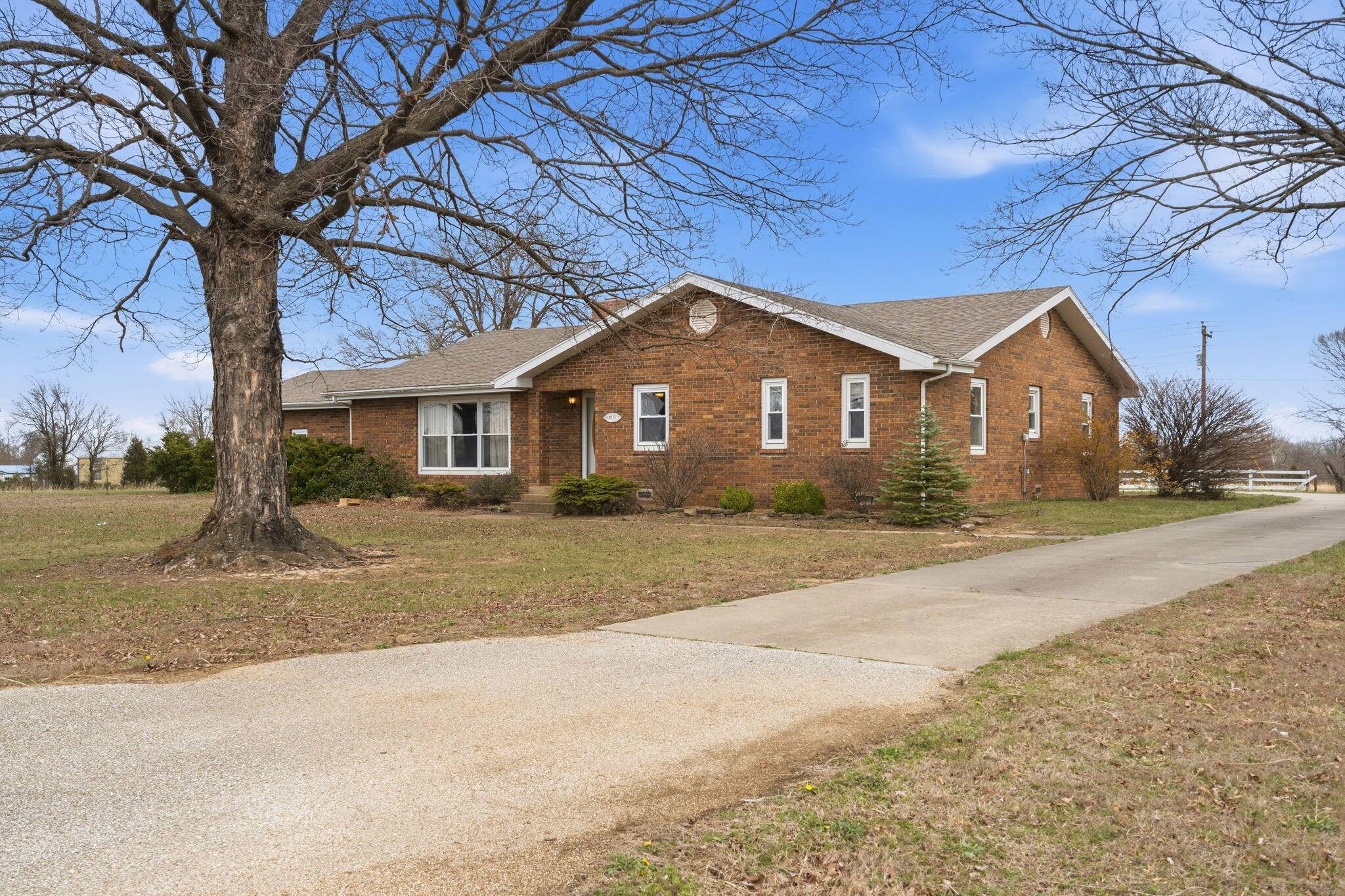 3916 S Springfield AVE, Bolivar, MO 65613