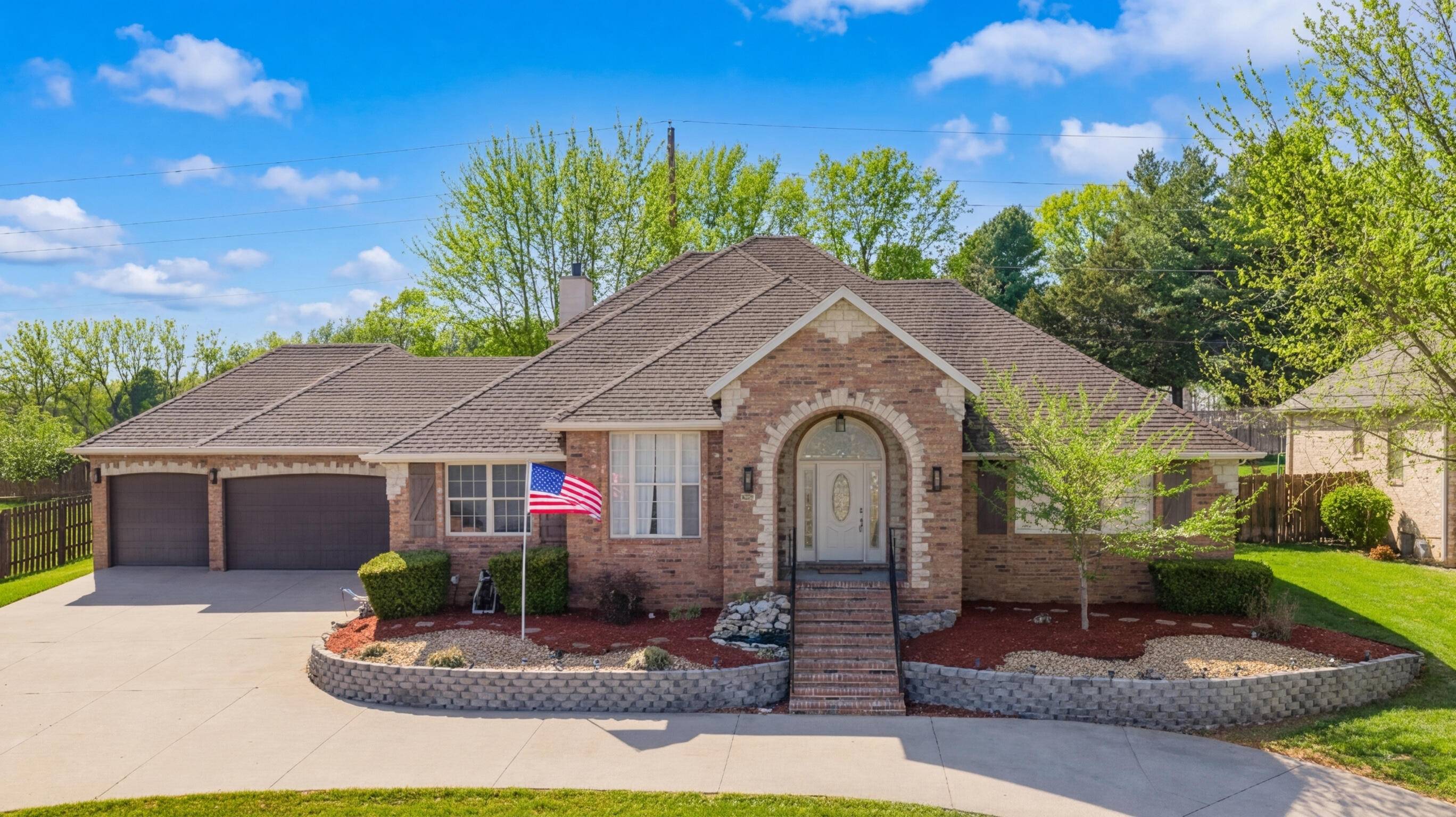 2915 N 25th ST, Ozark, MO 65721