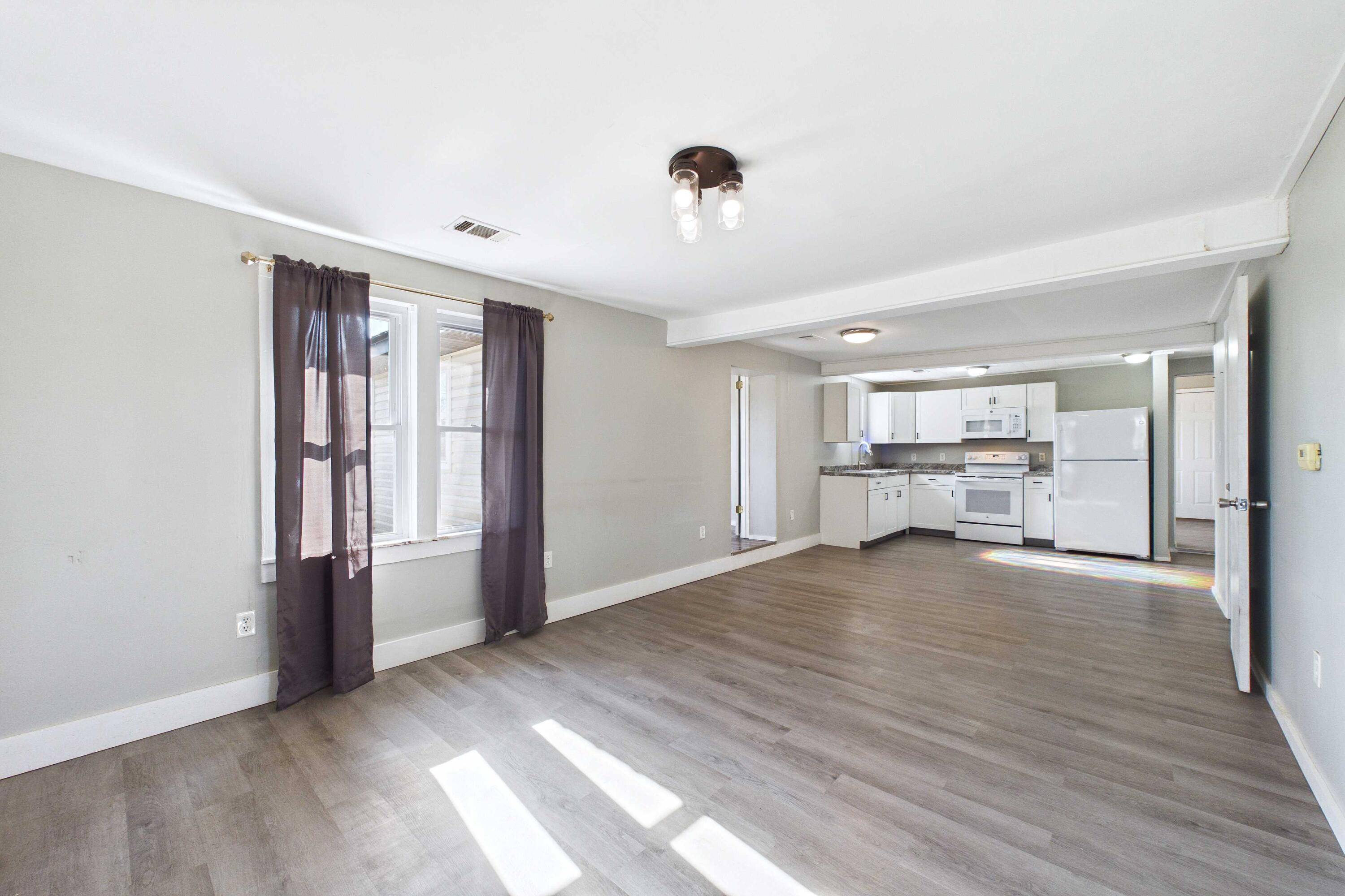 1348 County Road 806, Gainesville, MO 65655