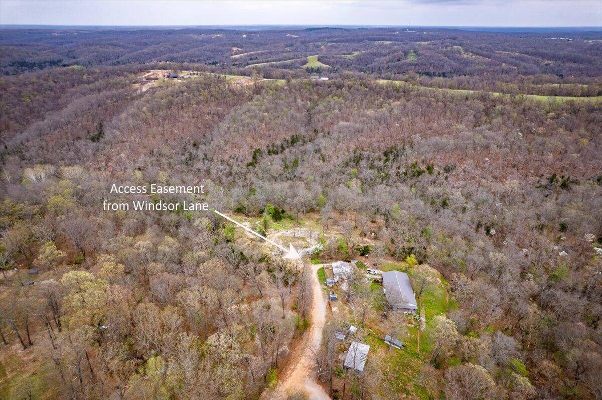 256 Windsor LN, Pineville, MO 64856