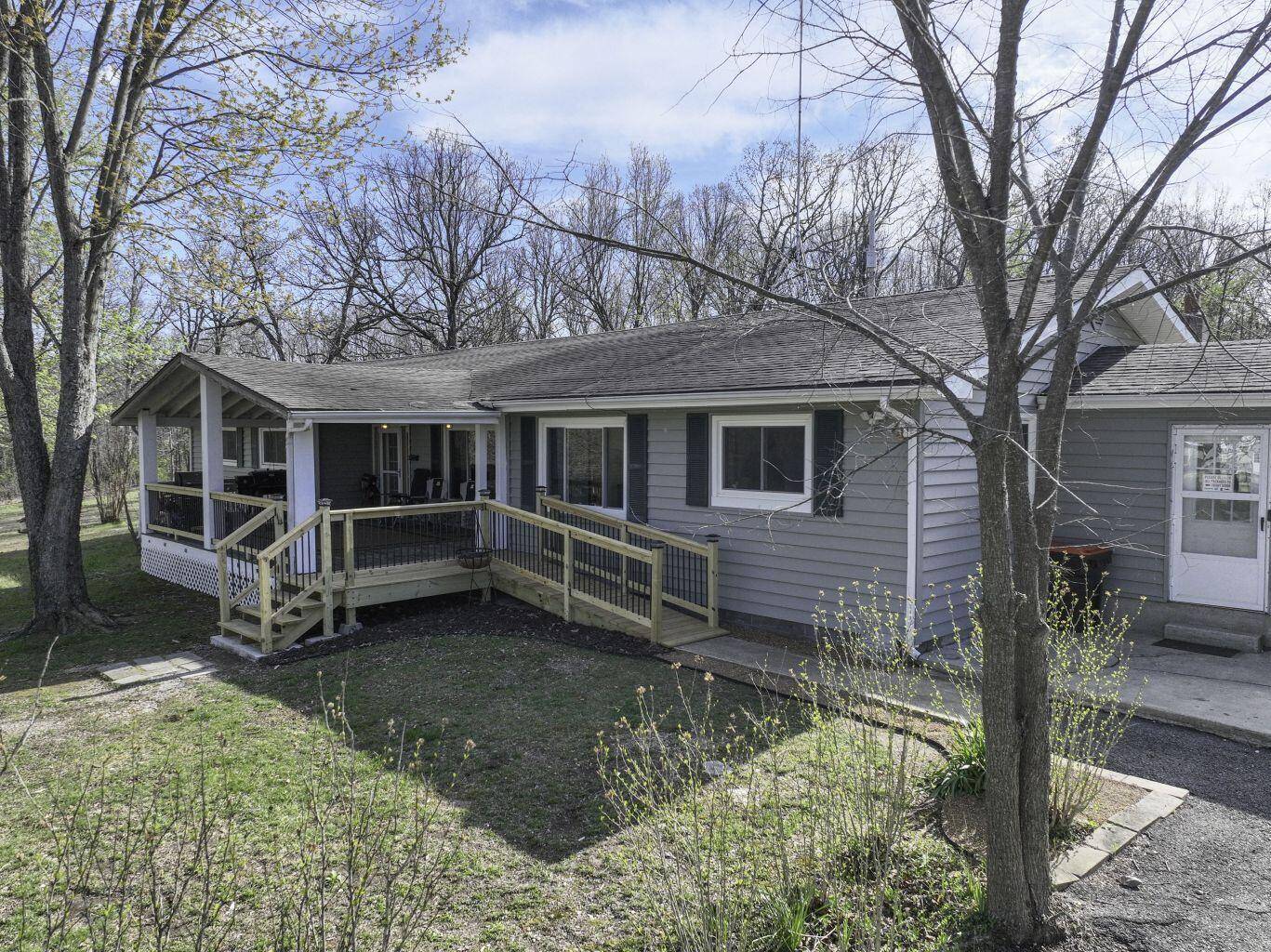 2066 State Highway Jj, Stoutland, MO 65567