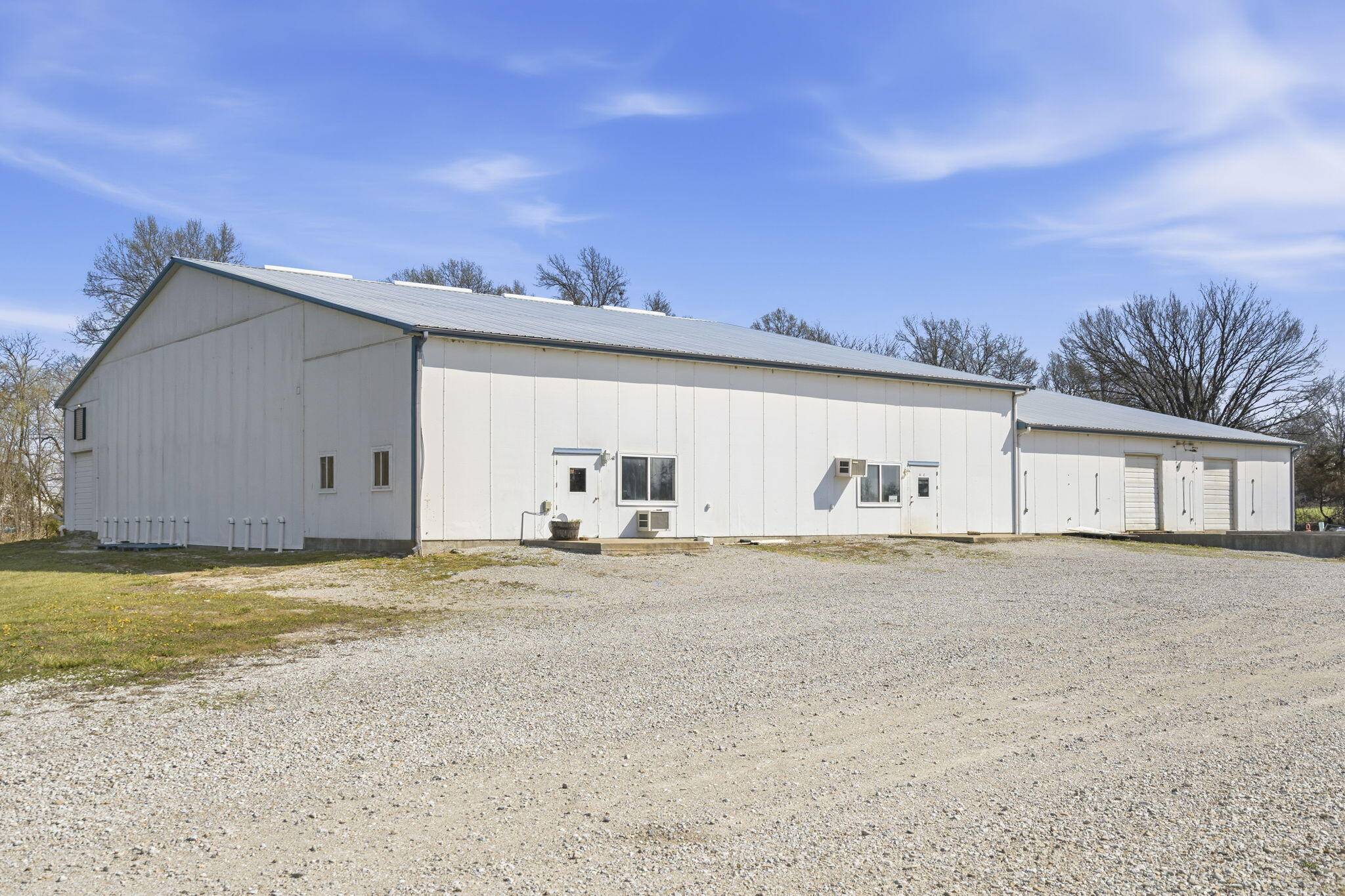 306 SE Highway Aa, Clinton, MO 64735