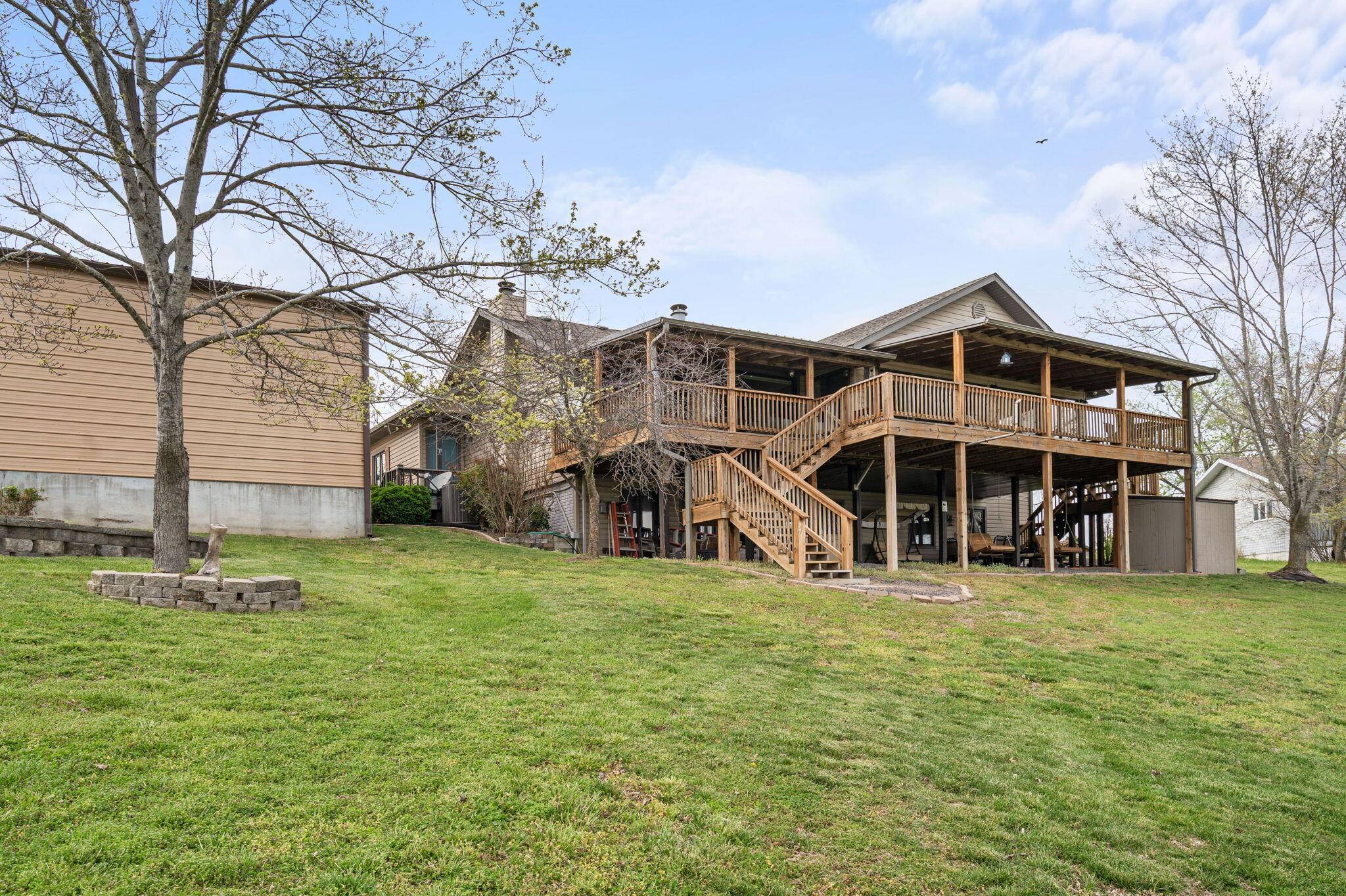 58 Homestead LN, Kimberling City, MO 65686