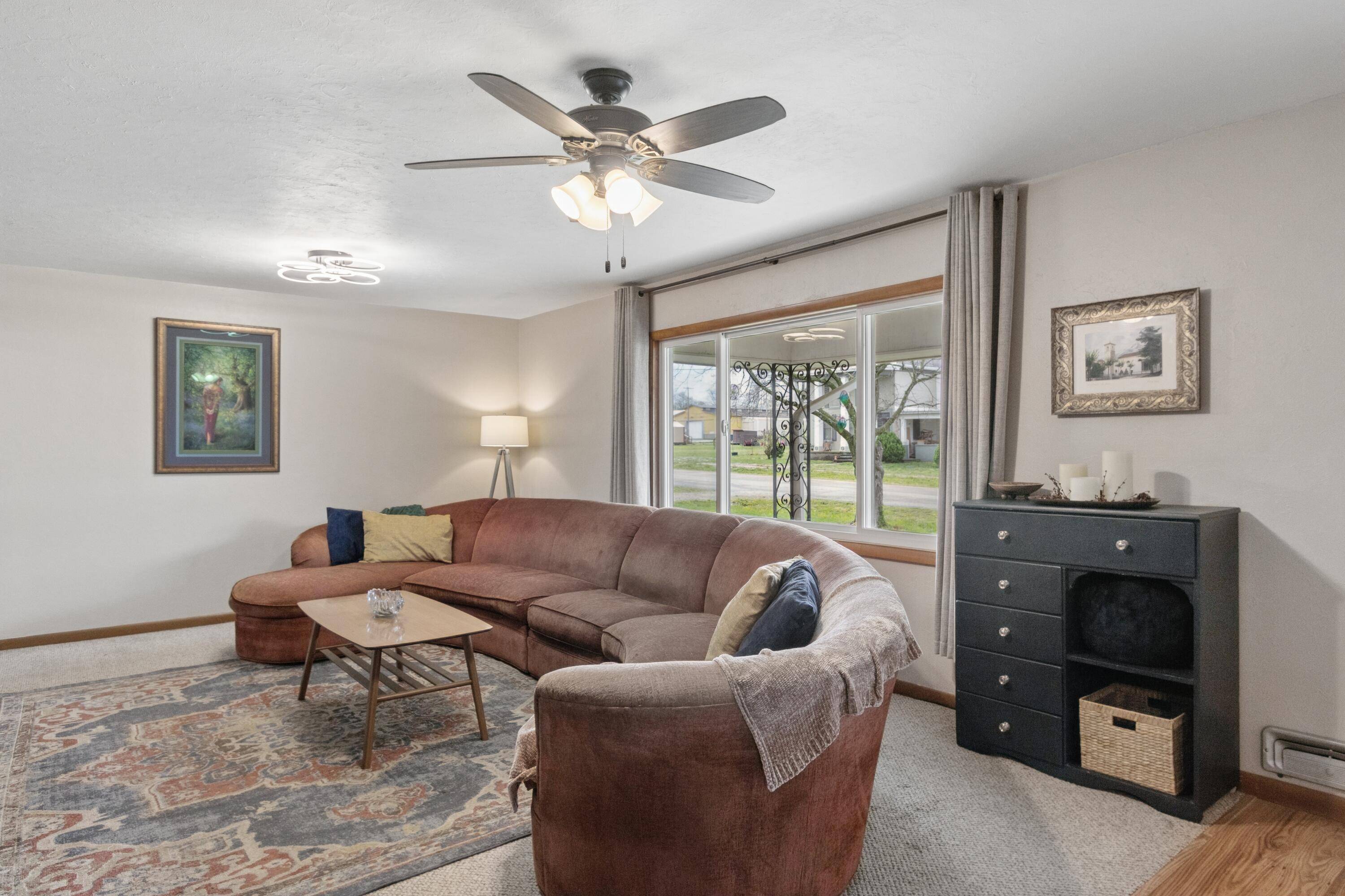 424 W Water ST, Greenfield, MO 65661