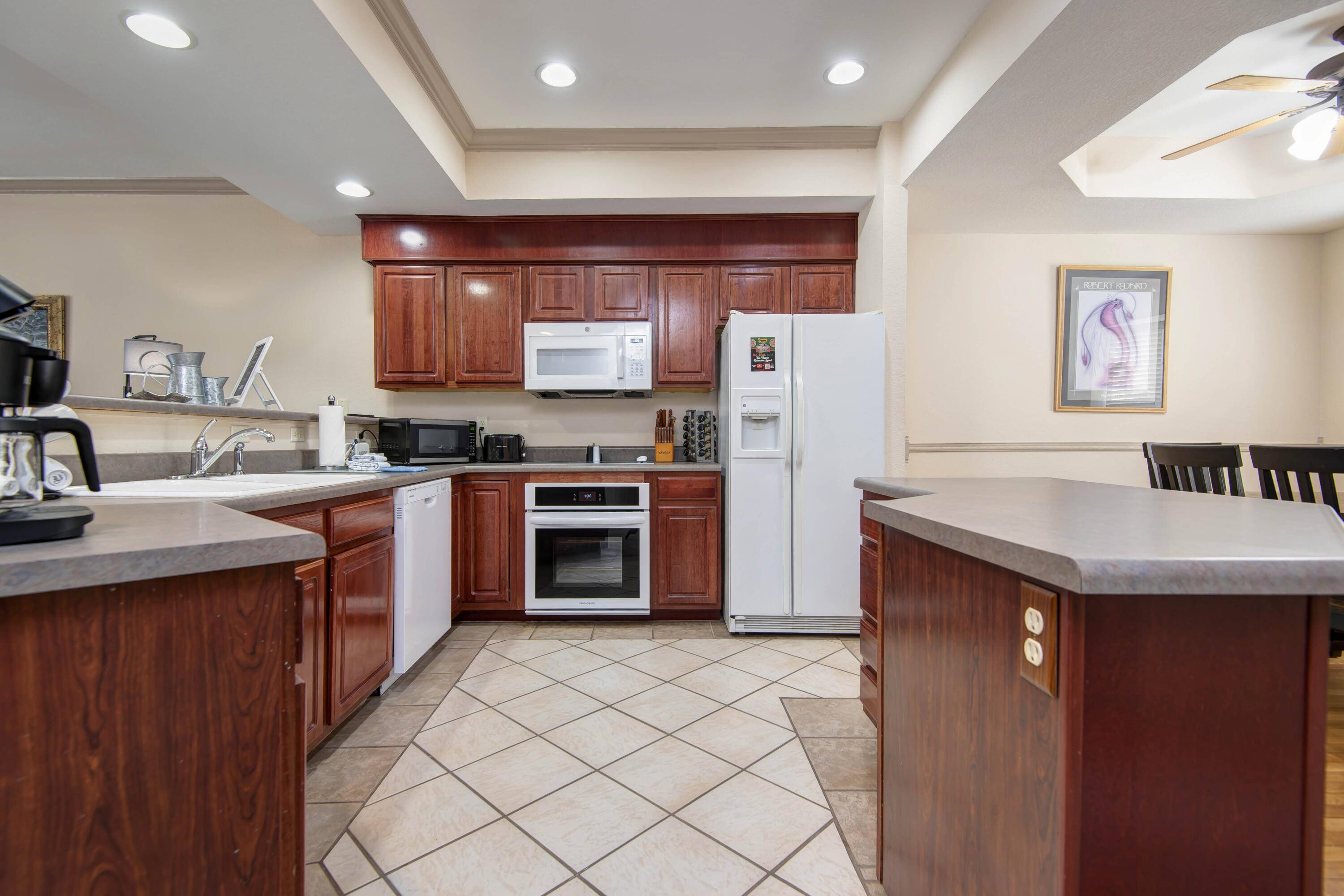 300 Glory RD #Apt 4-1, Branson, MO 65616